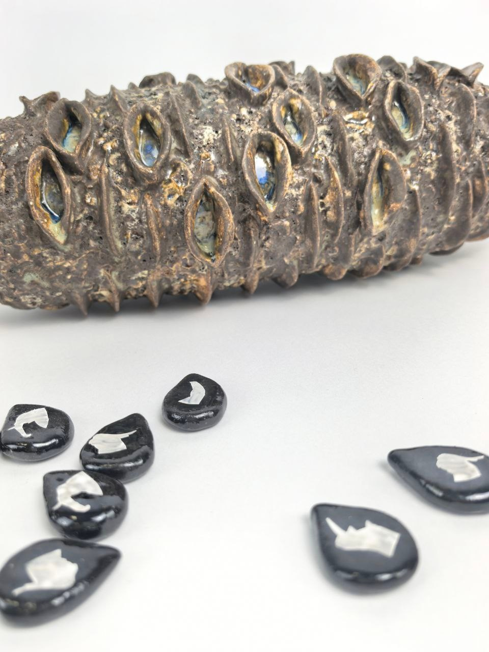 Биоморфные объекты. Художник-керамист Екатерина Ельникова