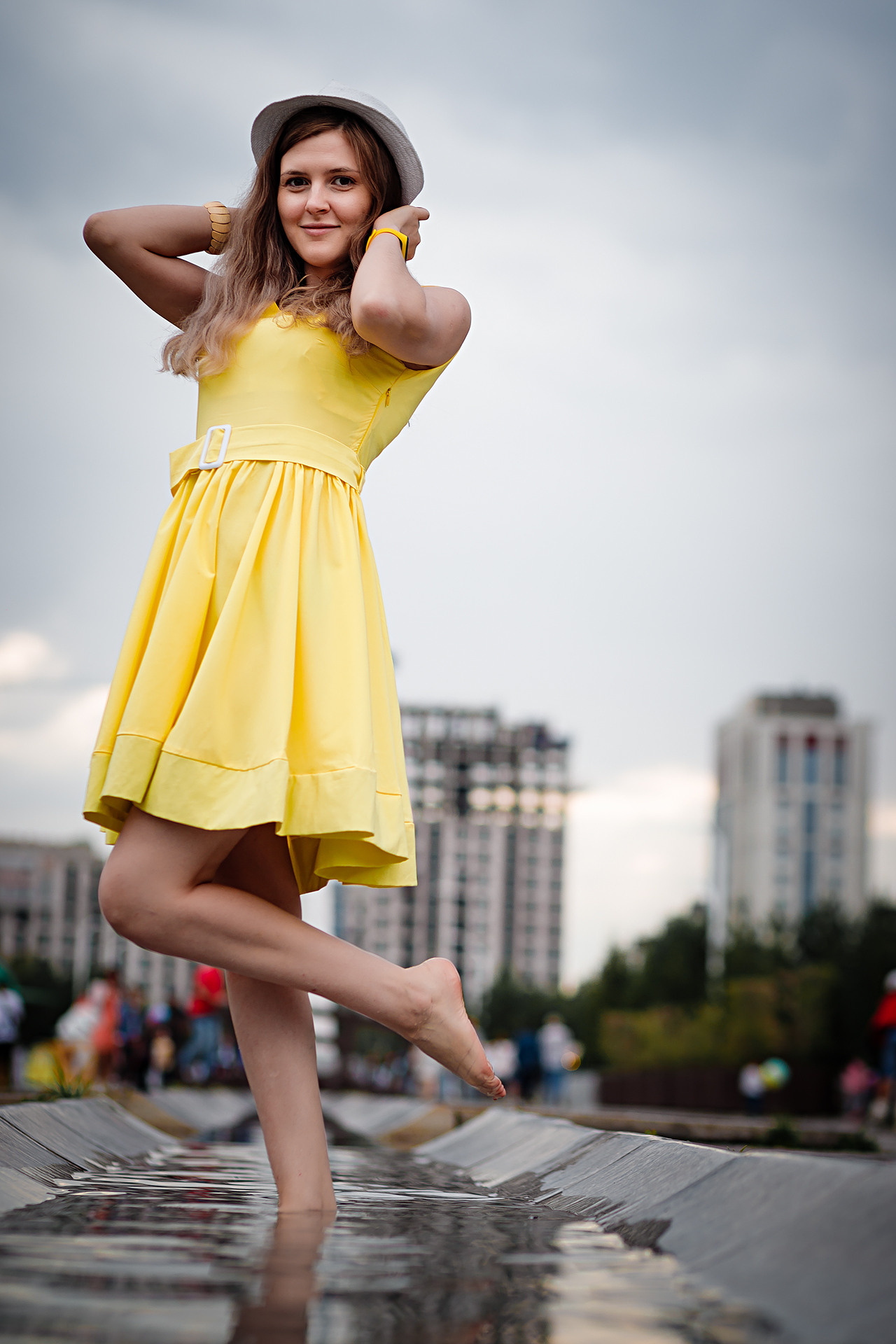 фотосессия девушка на воде