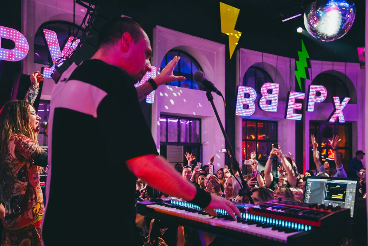 Концерт LINDA в РУКИ ВВЕРХ БАР в Ростове-на-Дону