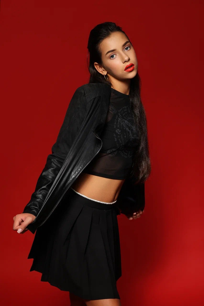 Бурнусуз Мария 13 ЛЕТ 169 СМ. Детское модельное агентство Musthave agency. База профессиональных моделей