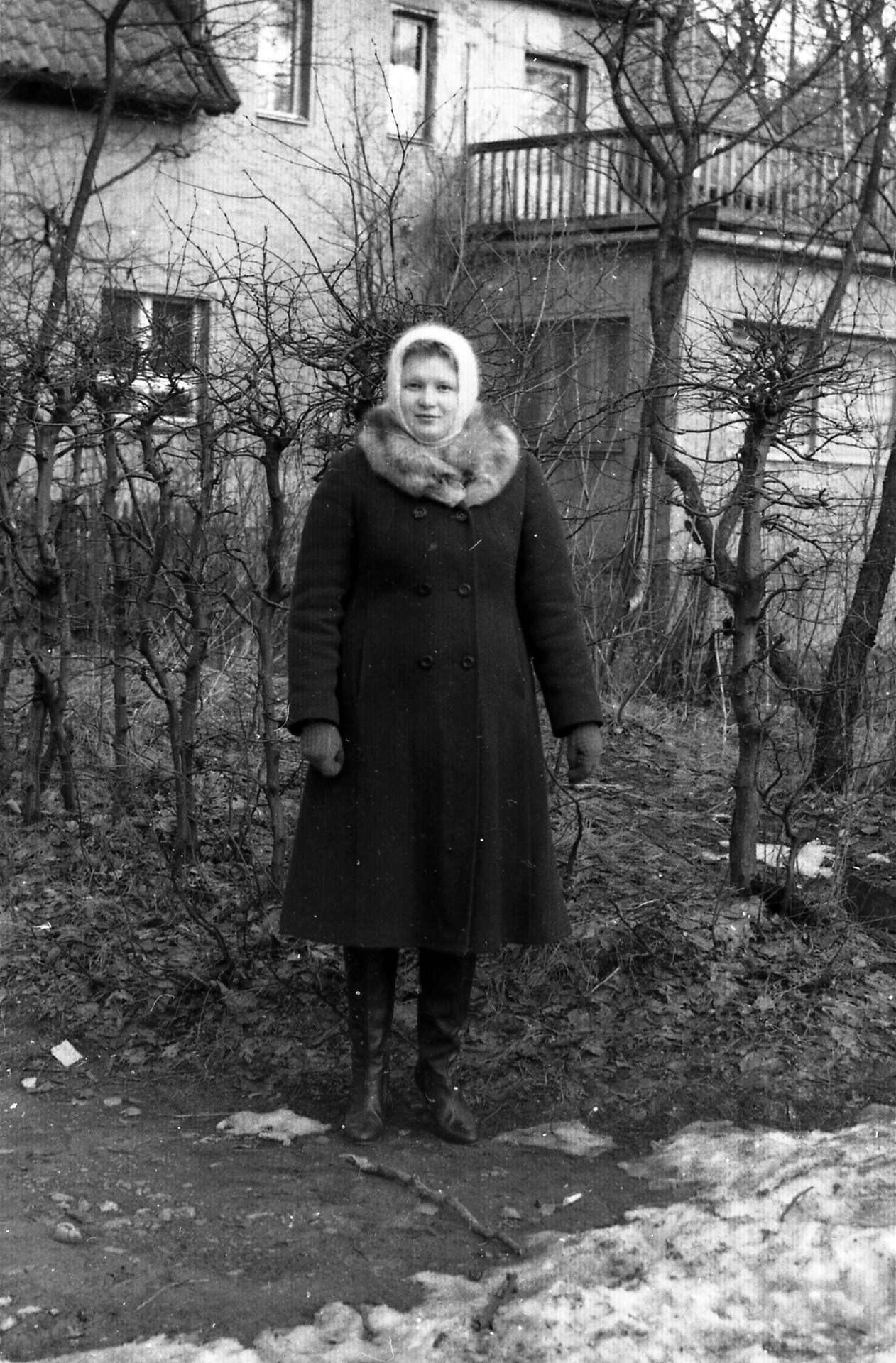 11 — Пинг-понг и зимнее побережье. Михаил Барановский
