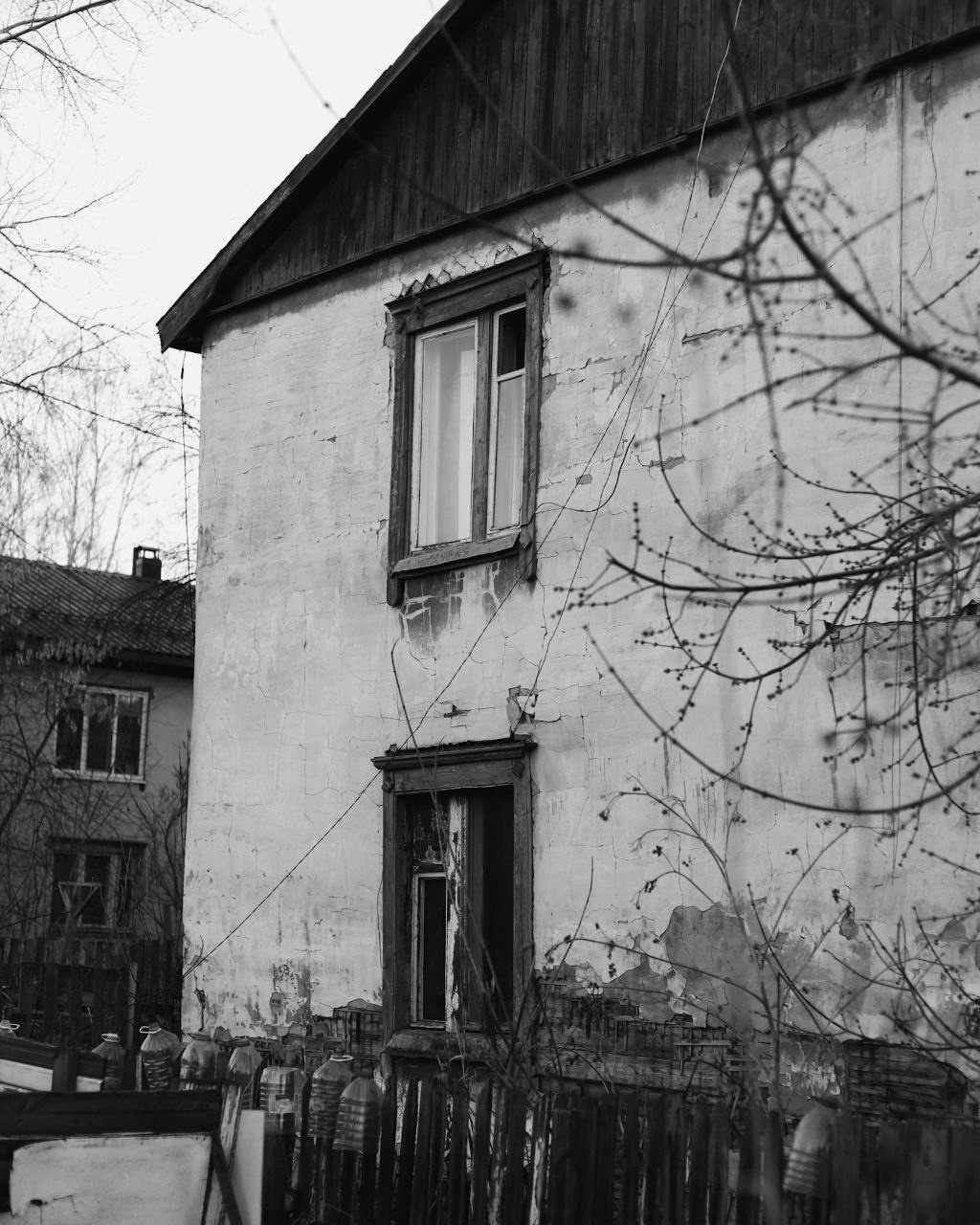 Здесь еще живут. Больше не греет