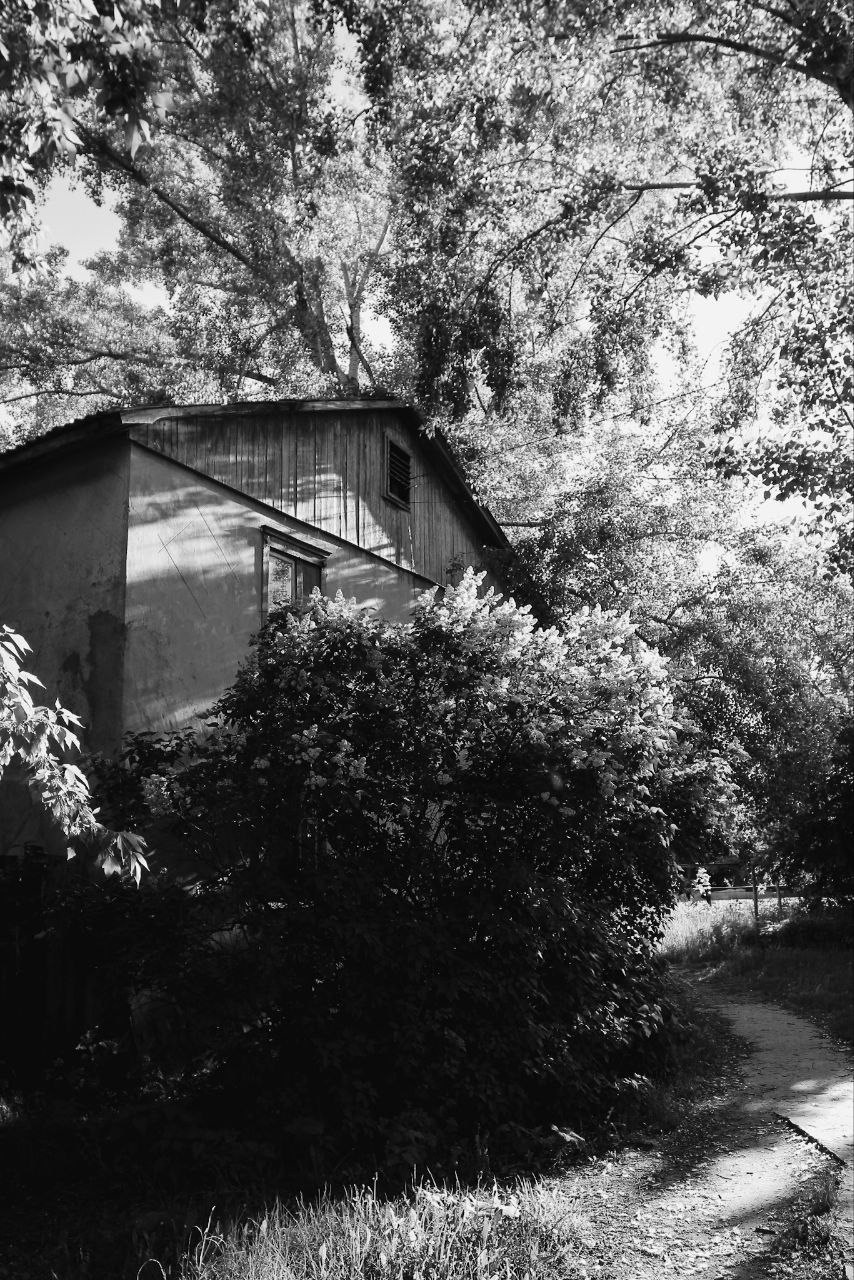 Здесь еще живут. Больше не греет