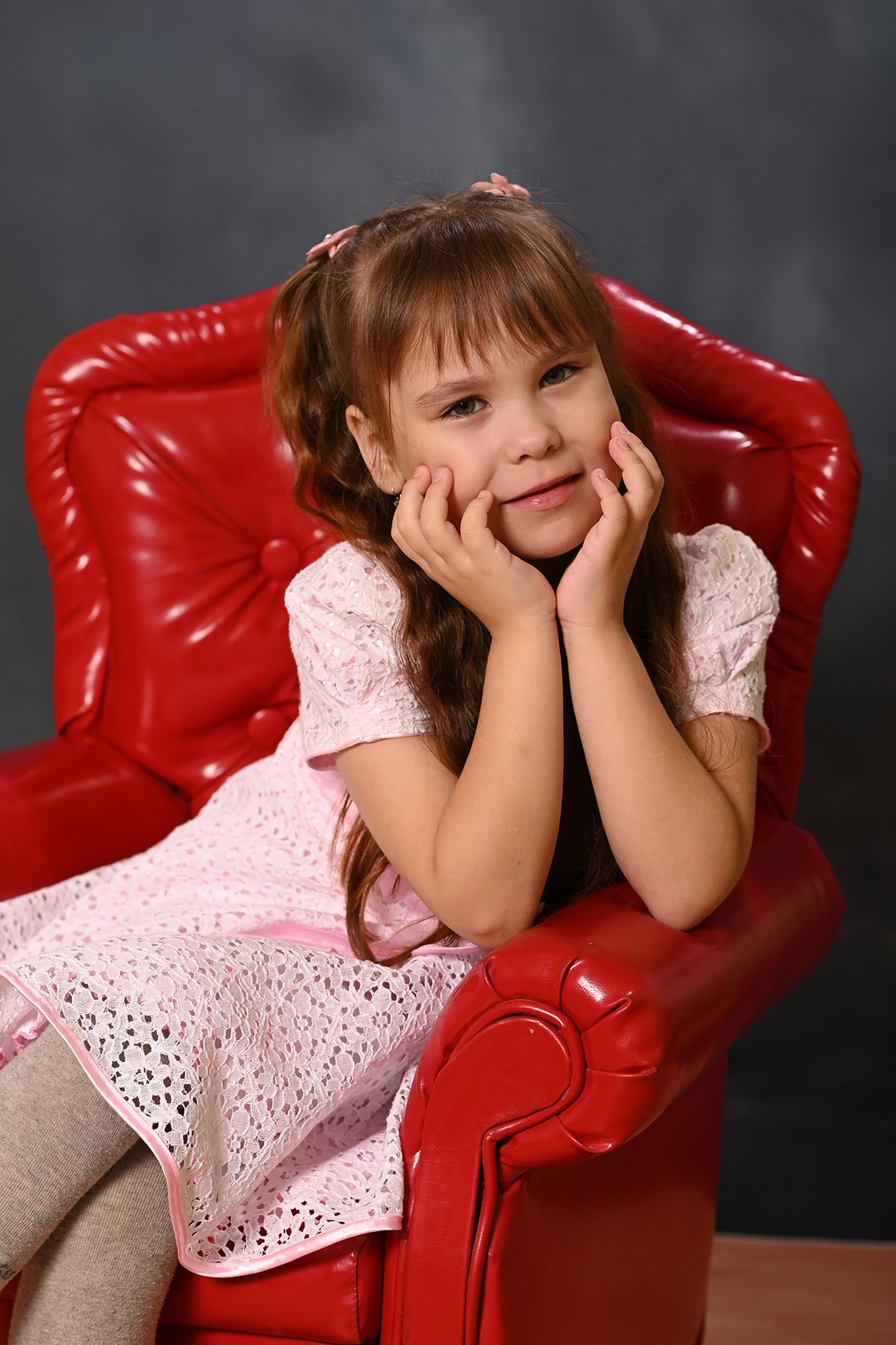 Выпускные альбомы Брянск. Фотостудия выпускных альбомов