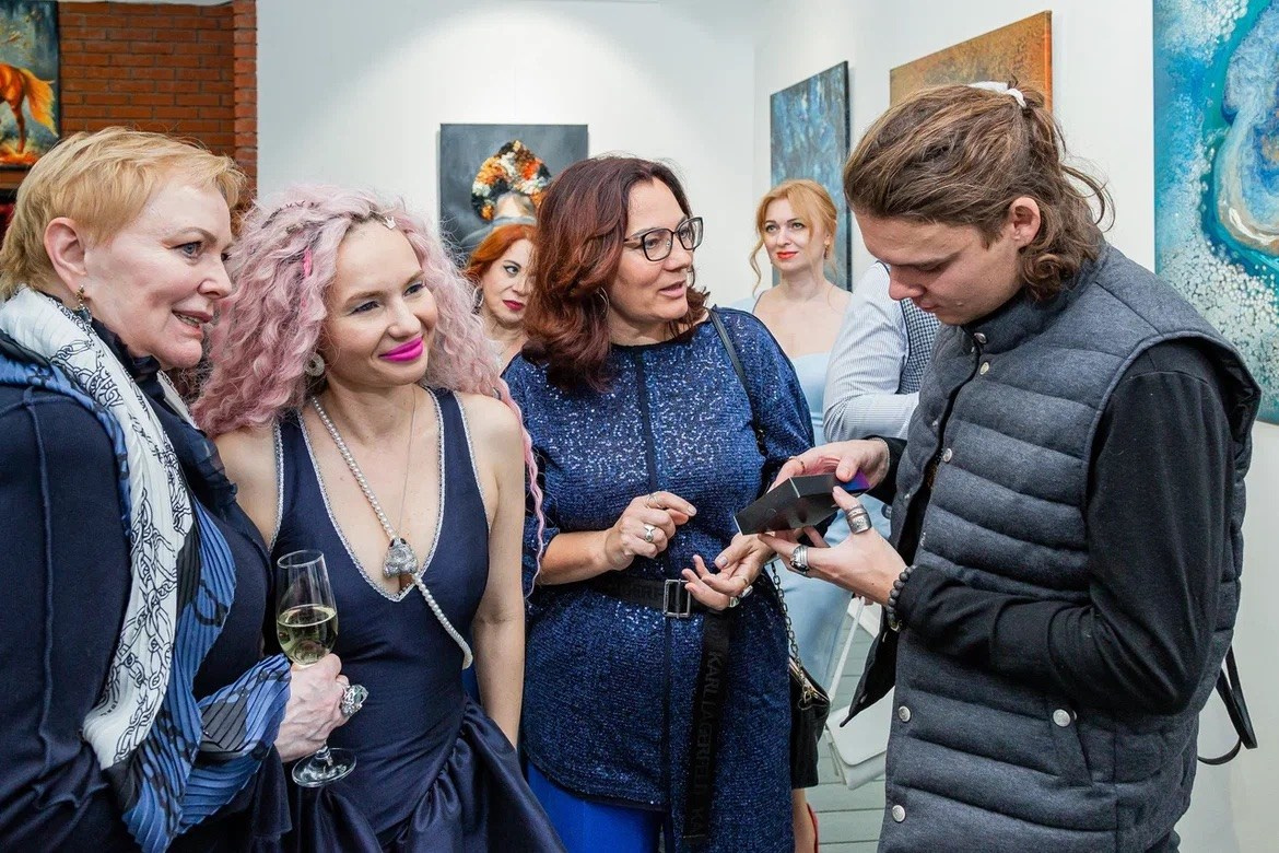 ВЫСТАВКИ. ОЛЬГА НЕФФ. Художник. Визуал, Музыка, Поэзия