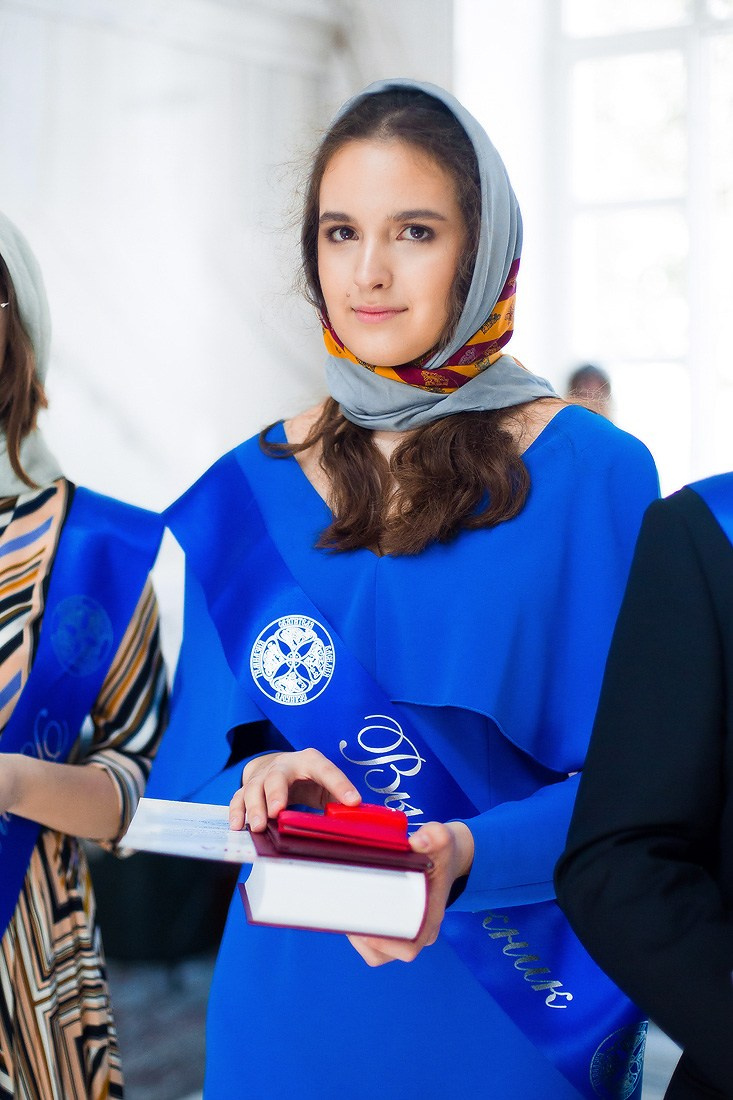 Выпускной в гимназии «Василиада». Репортажный фотограф Борис Геер