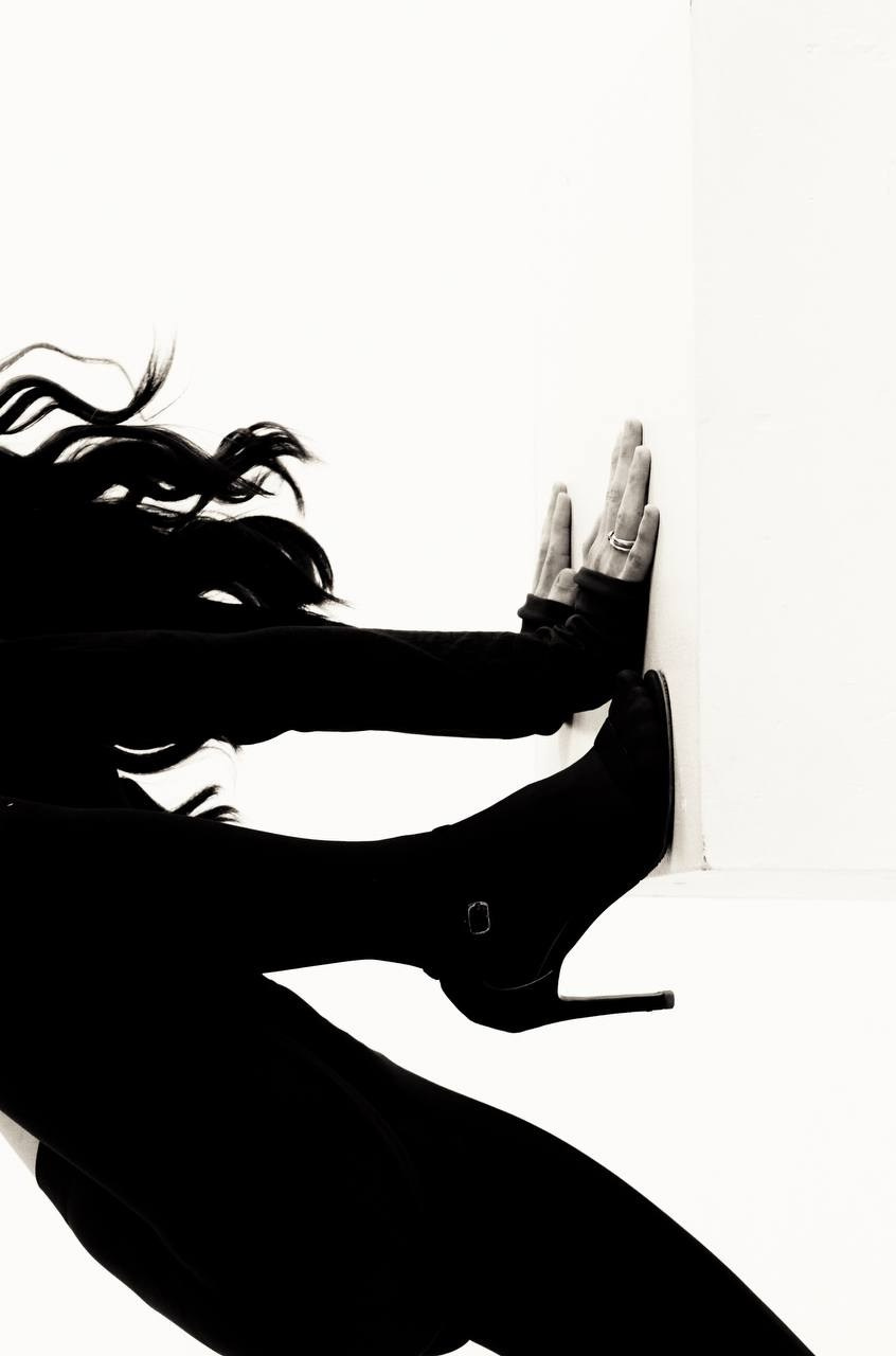 Натуся в красном. Фотограф Москва — Полина Робин