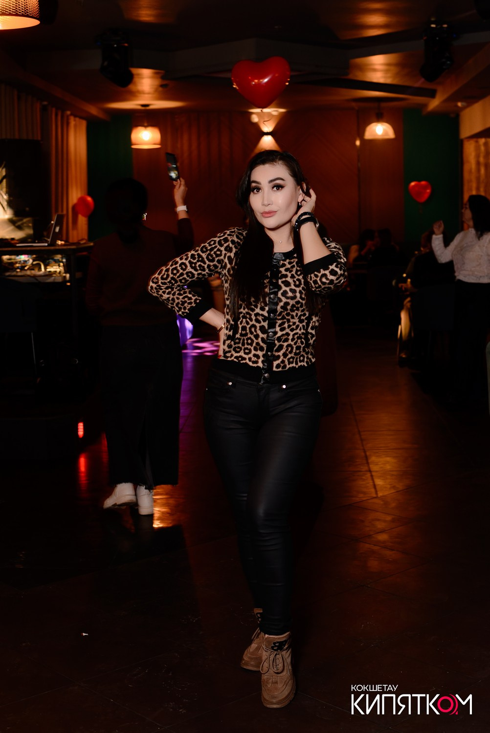 ШАШЛЫЧНЫЙ ДВОР. КИПЯТКОМ КОКШЕТАУ