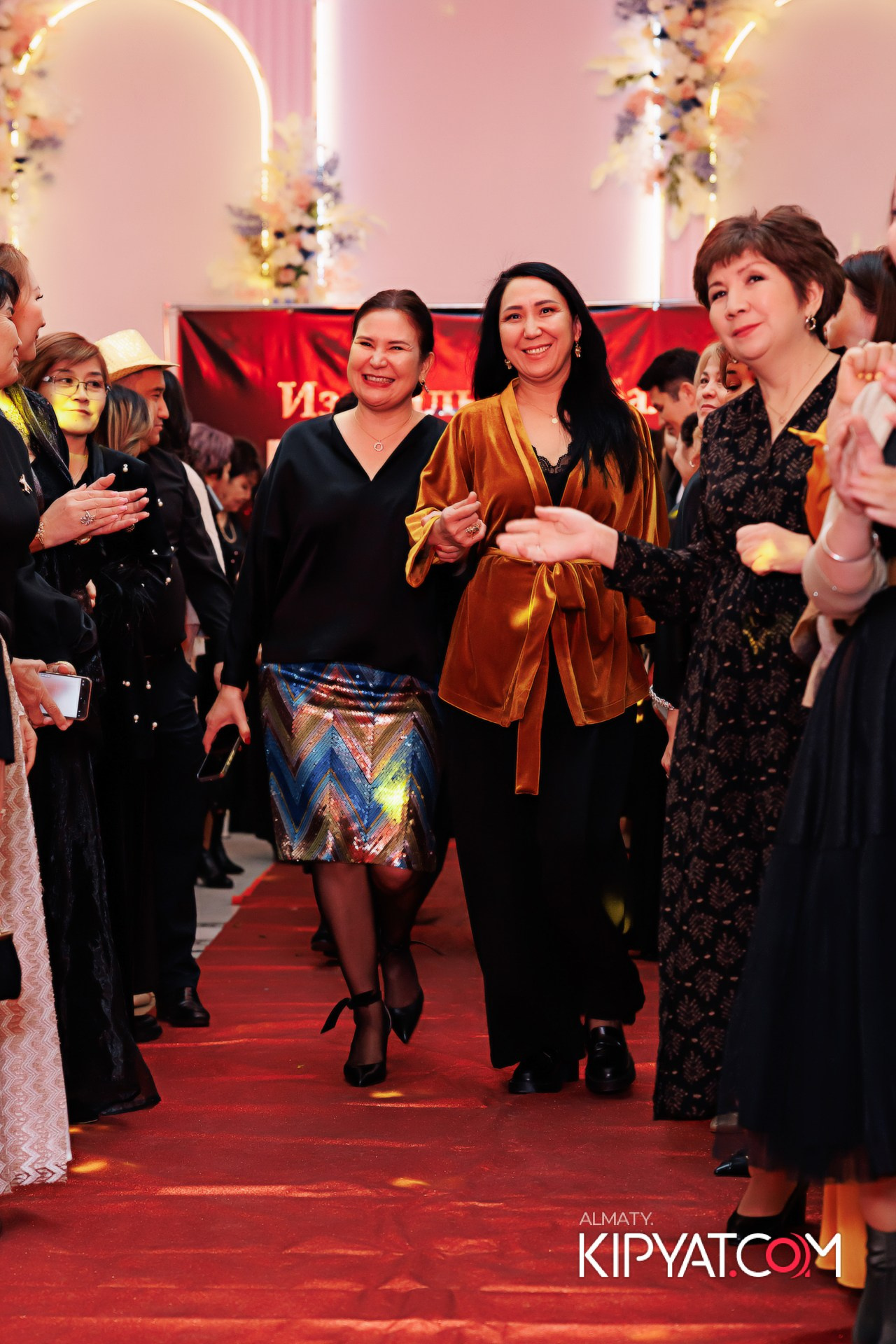 КОМАНДНАЯ ВСТРЕЧА ИЗОБИЛЬНЫЙ ВЕЧЕР. КИПЯТКОМ АЛМАТЫ!