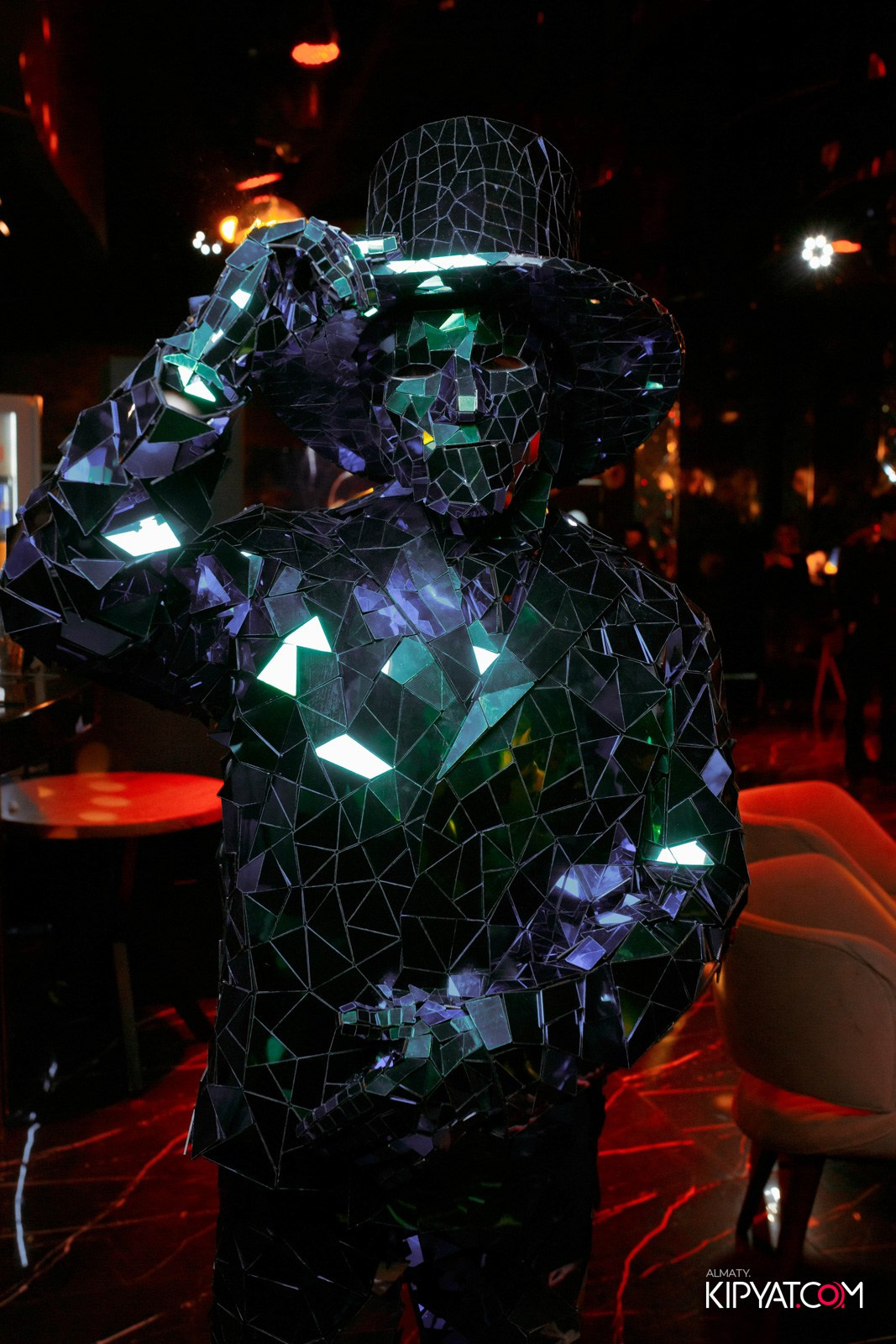 MOOD KARAOKE & TERRACE. КИПЯТКОМ АЛМАТЫ!