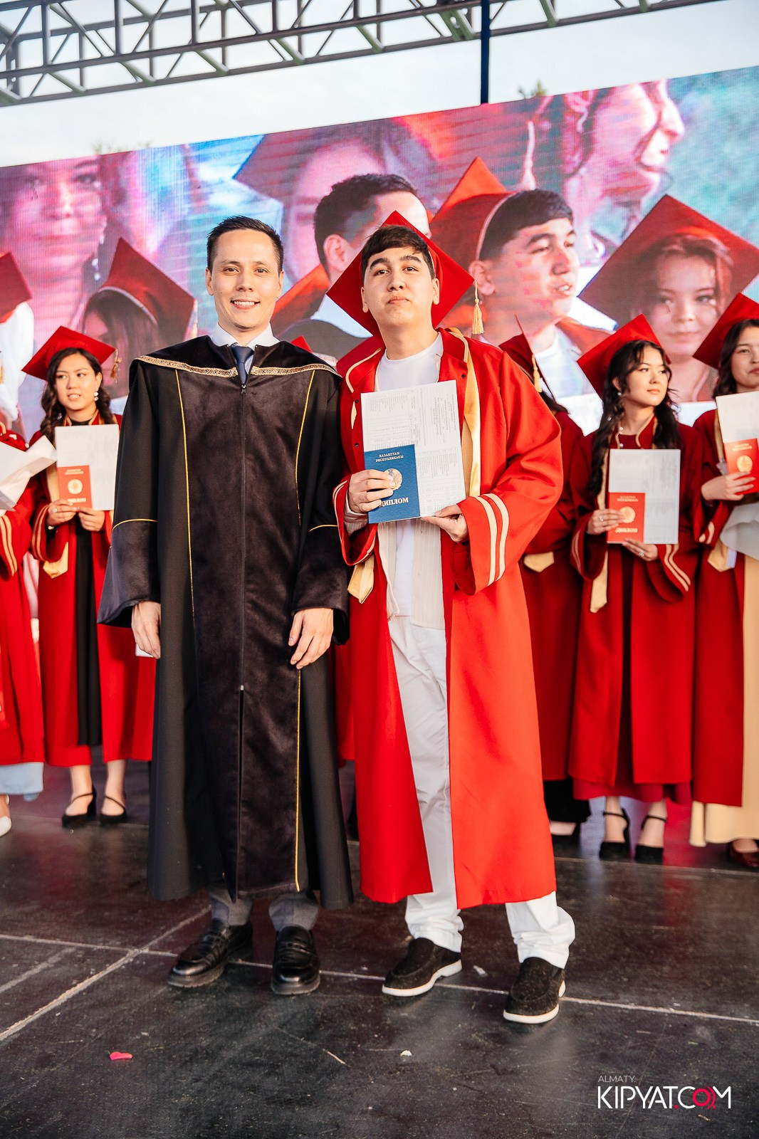 ВРУЧЕНИЕ ДИПЛОМОВ — НАРХОЗ КОЛЛЕДЖ. Part 4. КИПЯТКОМ АЛМАТЫ!