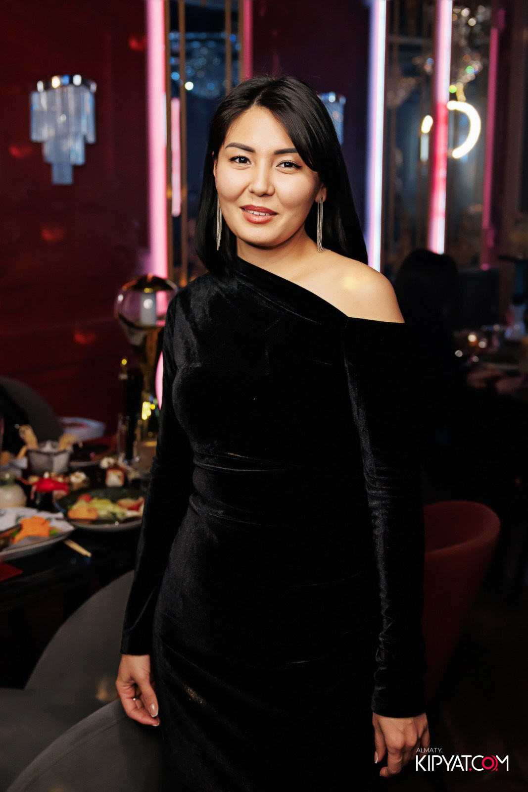 ЗАЯ, НА БИС. КИПЯТКОМ АЛМАТЫ!