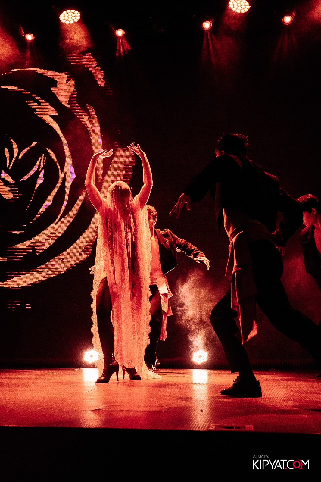 QUEEN. КИПЯТКОМ АЛМАТЫ!