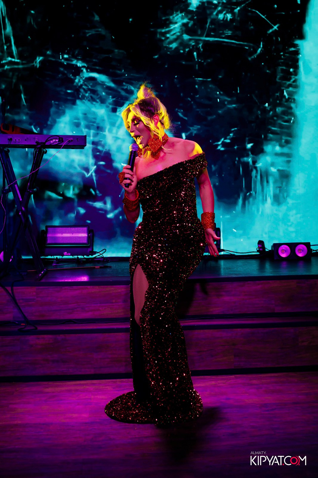 НОЧНОЙ КЛУБ ICON. КИПЯТКОМ АЛМАТЫ!