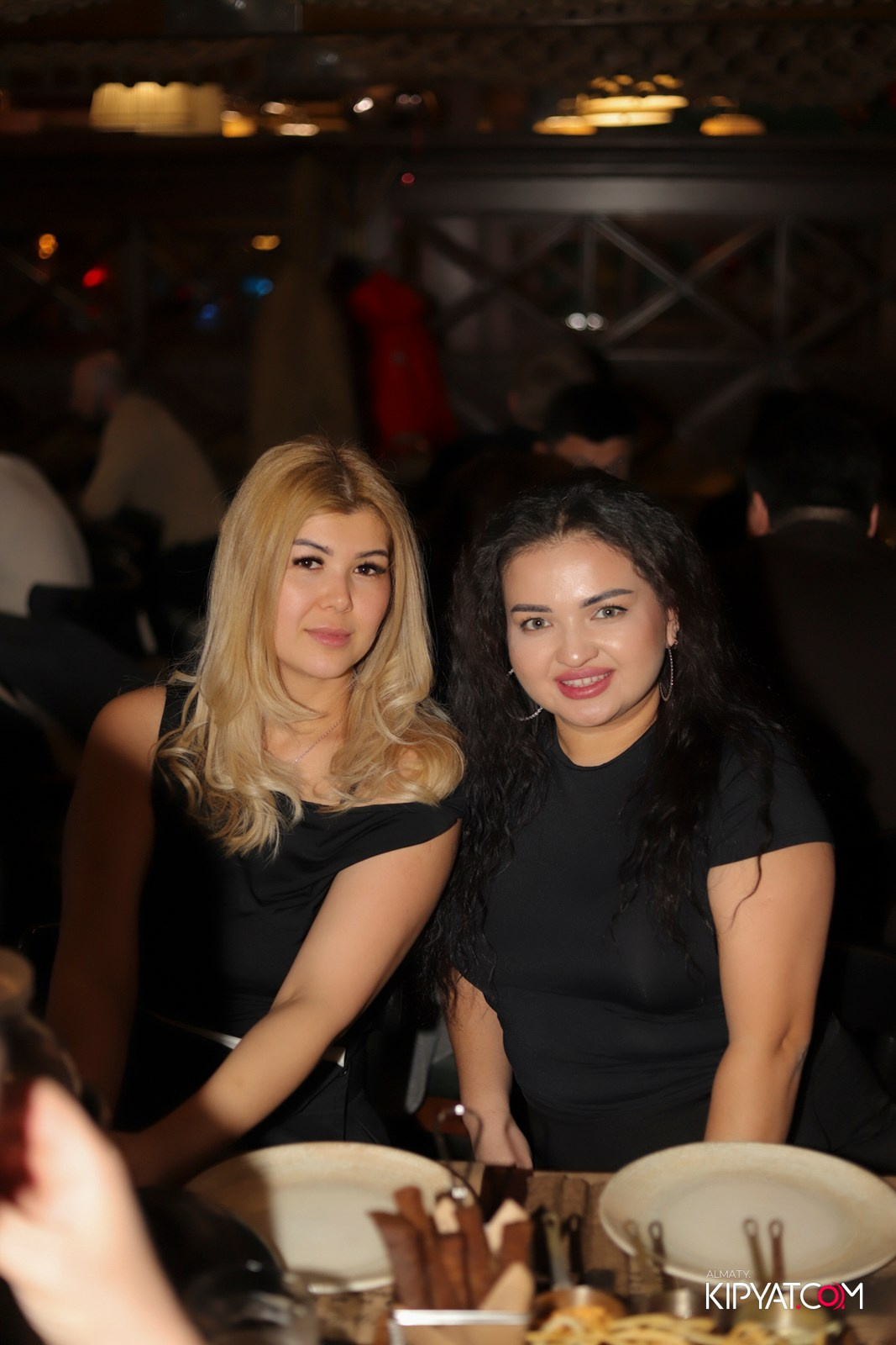 ЖИГУЛИ БАР. КИПЯТКОМ АЛМАТЫ! Фотосъемка мероприятий в Алматы