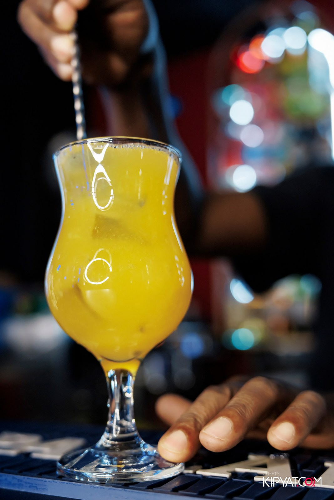 ЗАЯ, НА БИС. КИПЯТКОМ АЛМАТЫ!