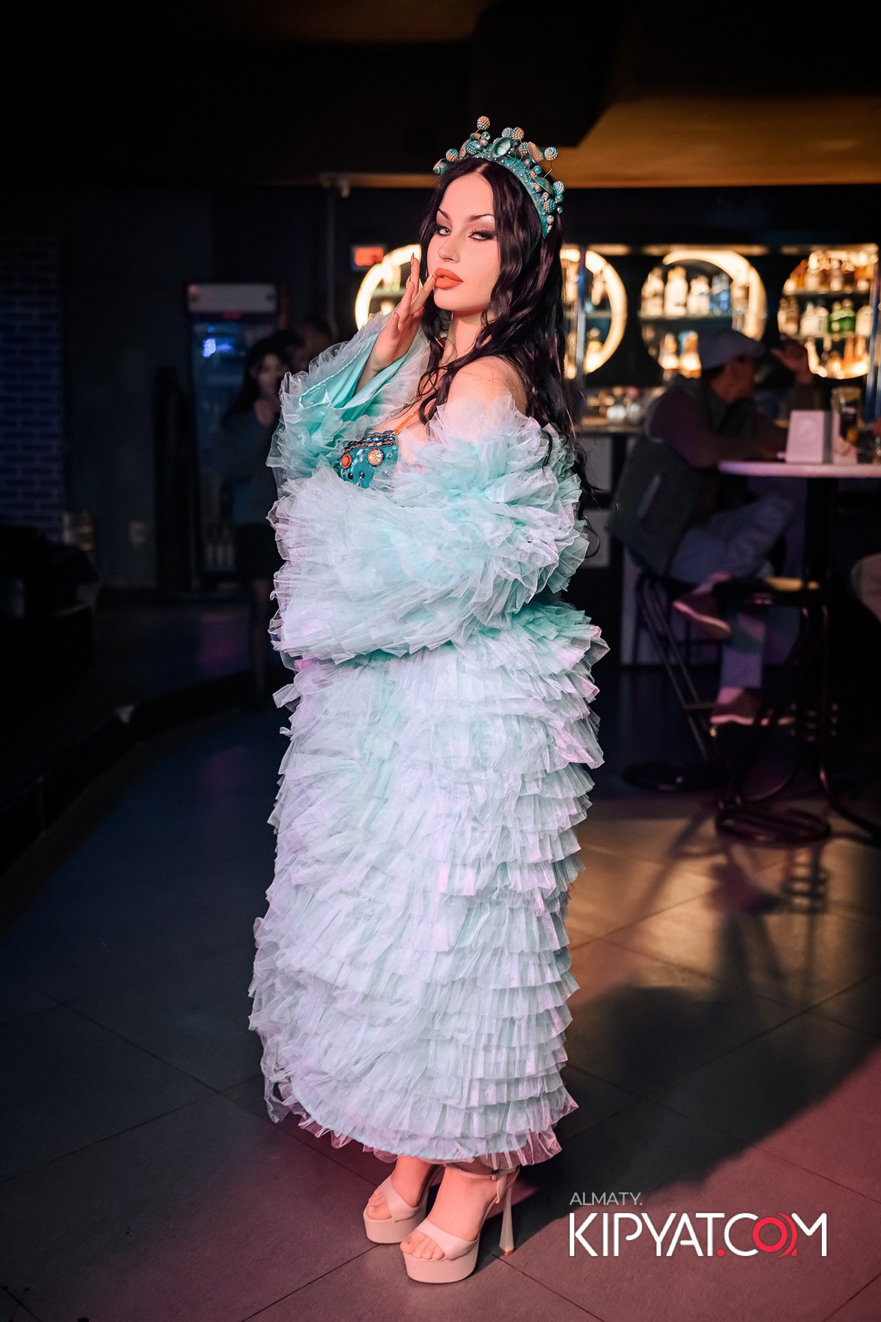 DOS 1 BAR. КИПЯТКОМ АЛМАТЫ!