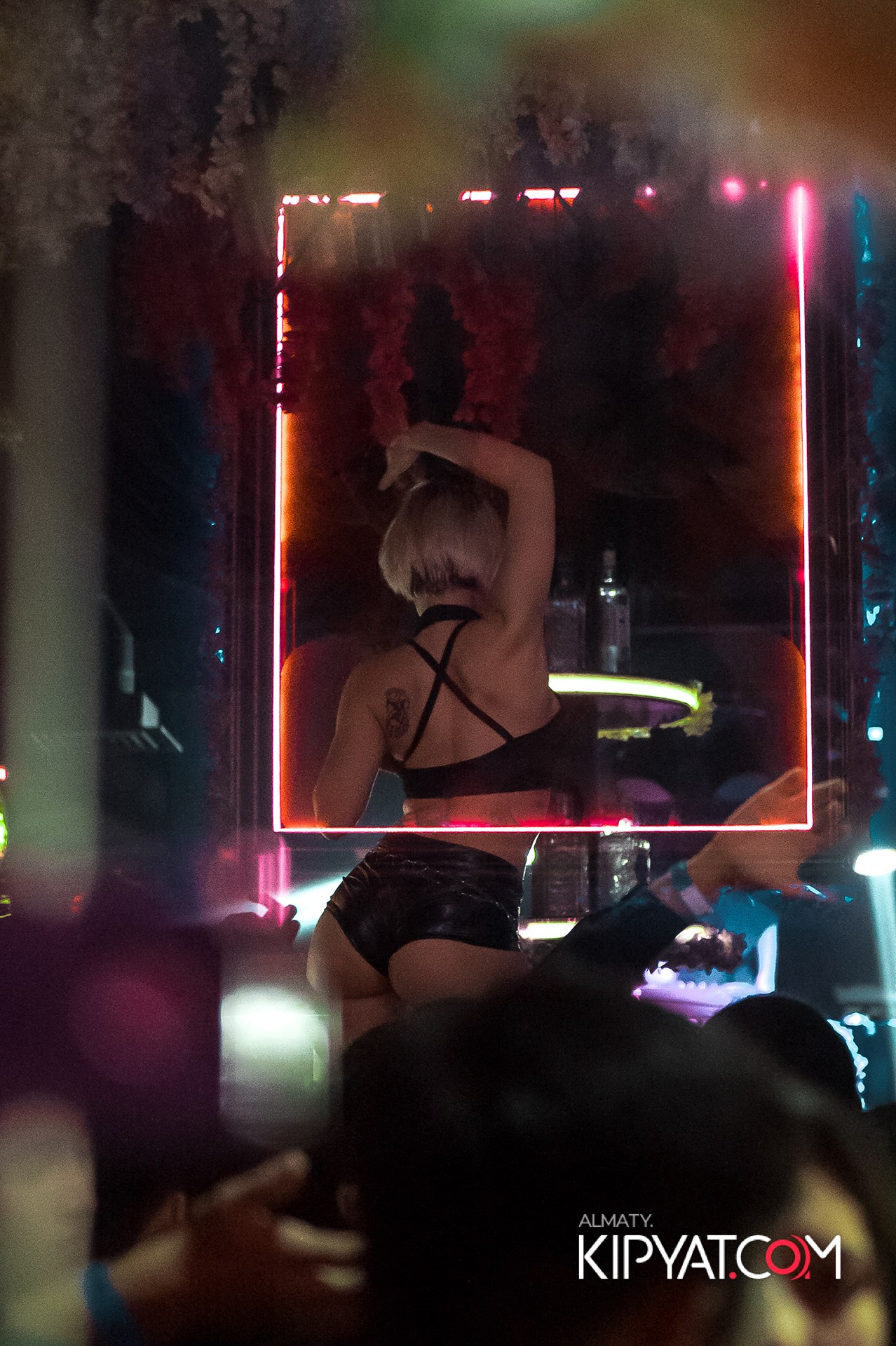 UYAT EMES BAR. КИПЯТКОМ АЛМАТЫ!