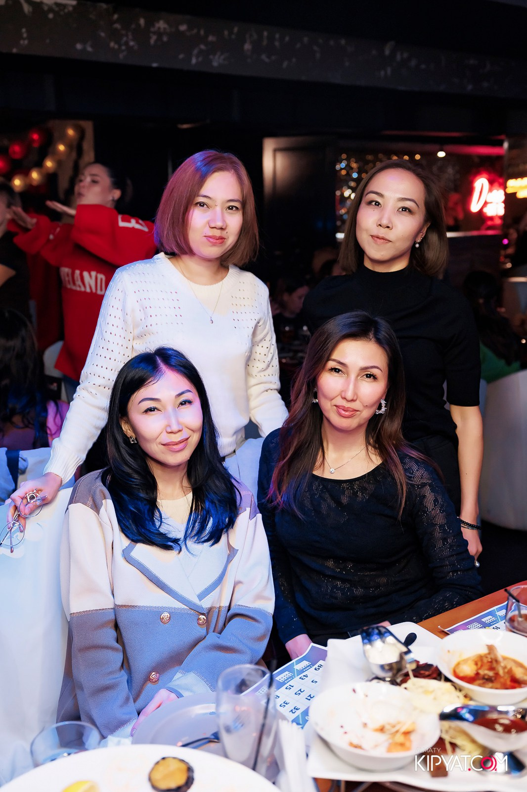 МУЗЫКАЛЬНОЕ ЛОТО В HIT RETRO. КИПЯТКОМ АЛМАТЫ! Фотосъемка мероприятий в Алматы