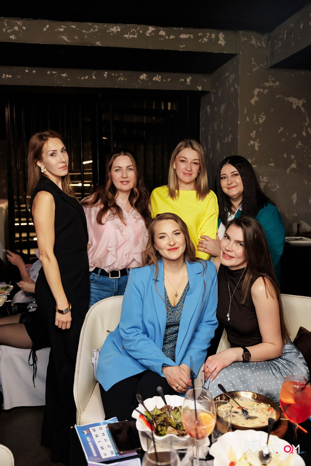 МУЗЫКАЛЬНОЕ ЛОТО В HIT RETRO. КИПЯТКОМ АЛМАТЫ! Фотосъемка мероприятий в Алматы