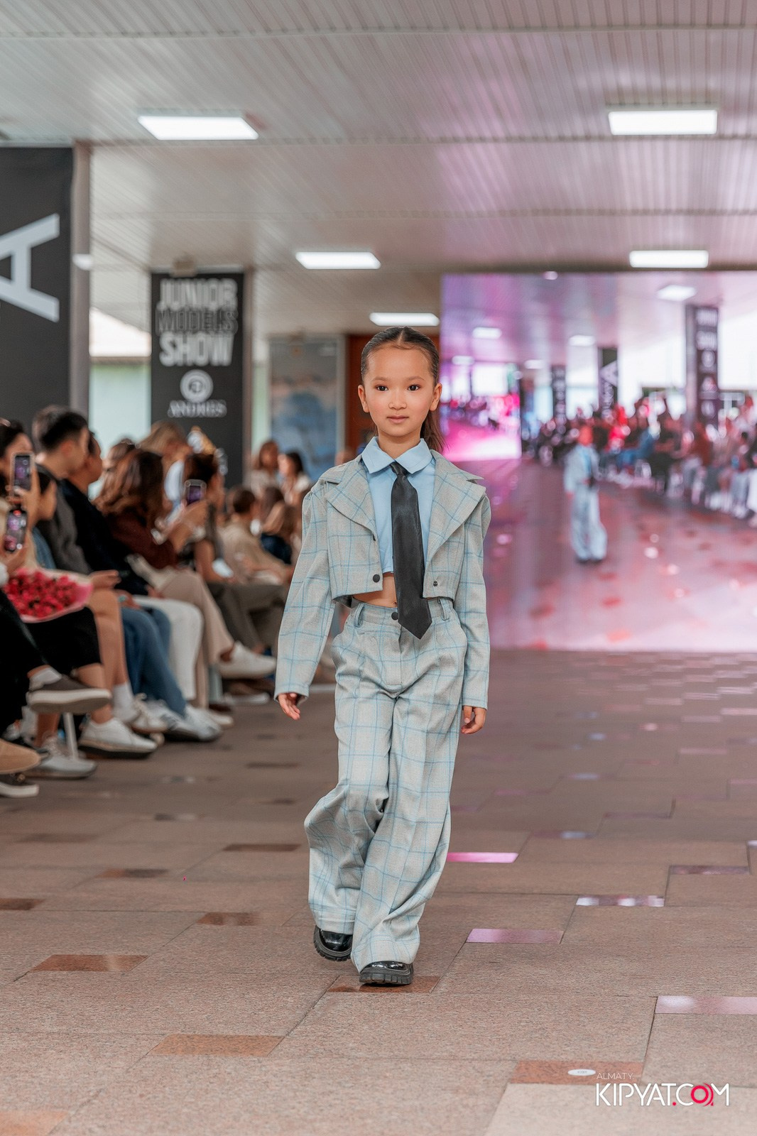 JUNIOR FASHION SHOW. КИПЯТКОМ АЛМАТЫ!
