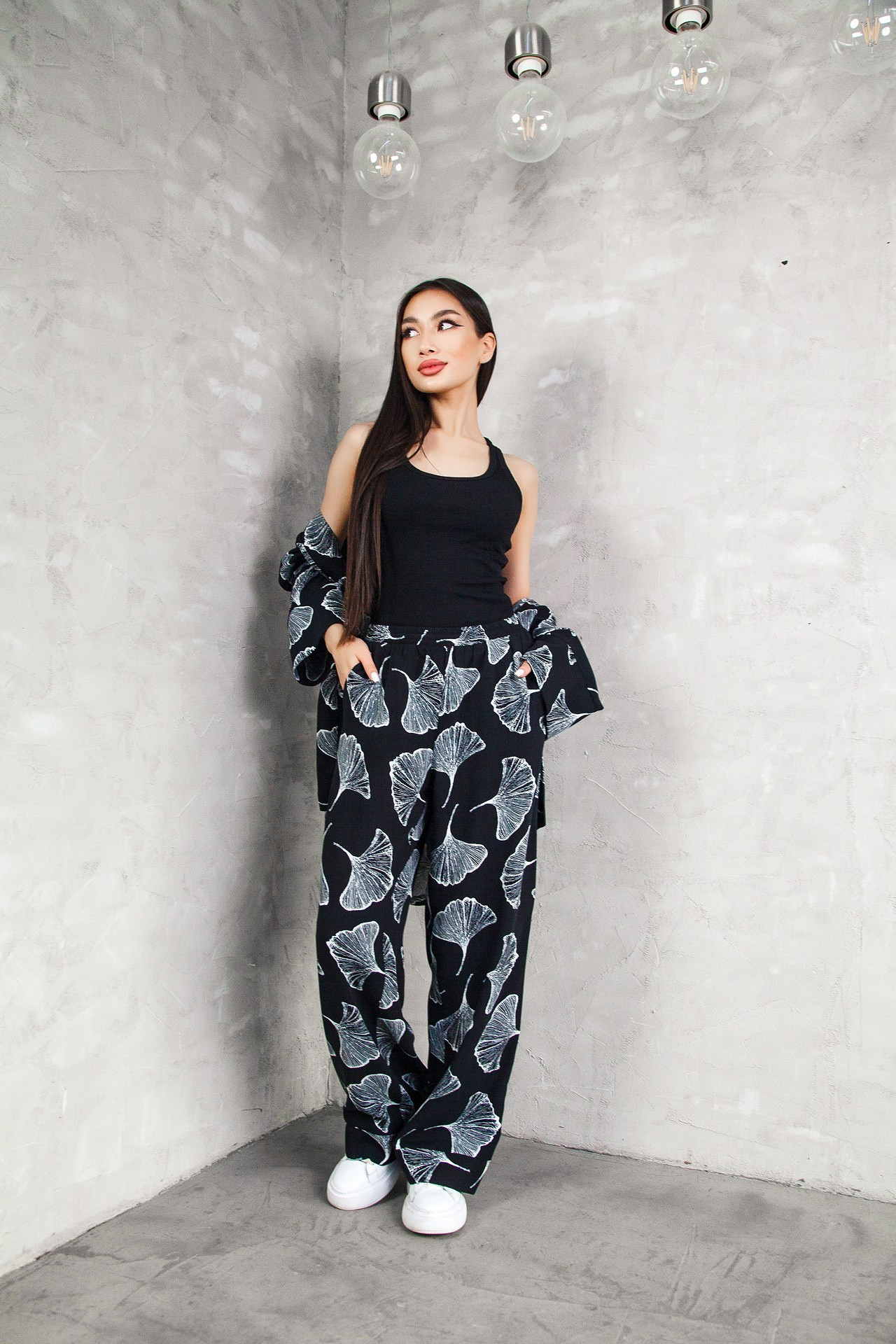 Реклама женской одежды. Натан Супервайзер по Продакшену