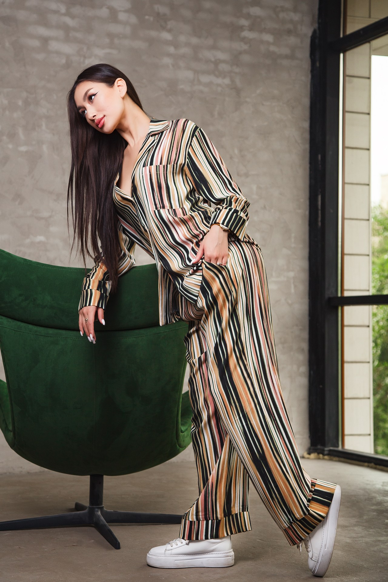 Реклама женской одежды. Натан Супервайзер по Продакшену