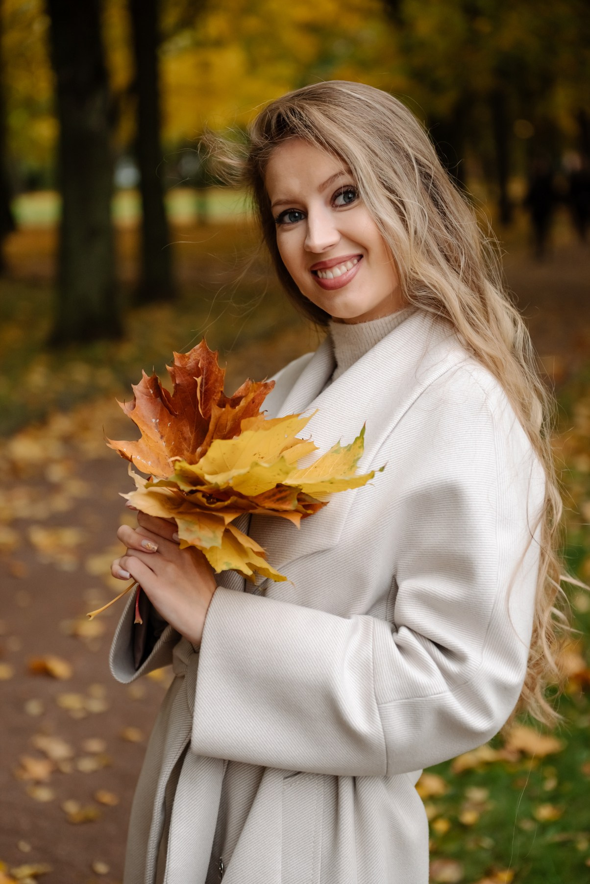 Осенняя фотосессия в Питере в Михайловском саду. Свадебный и сеейный фотограф в Санкт-Петербурге Елена Худякова