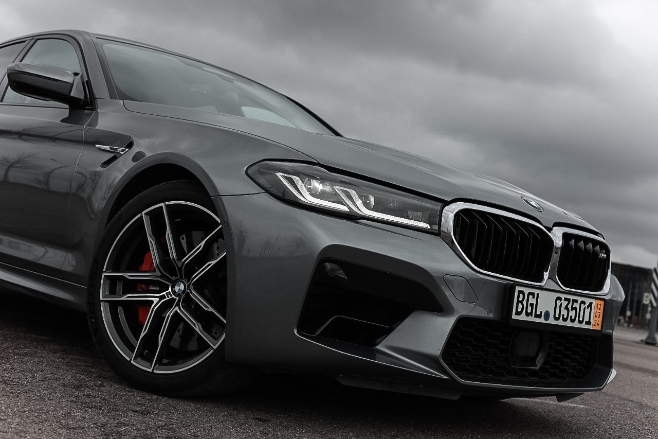 𝐵𝑀𝒲 𝑀5. Wedding Photographer from St.Petersburg