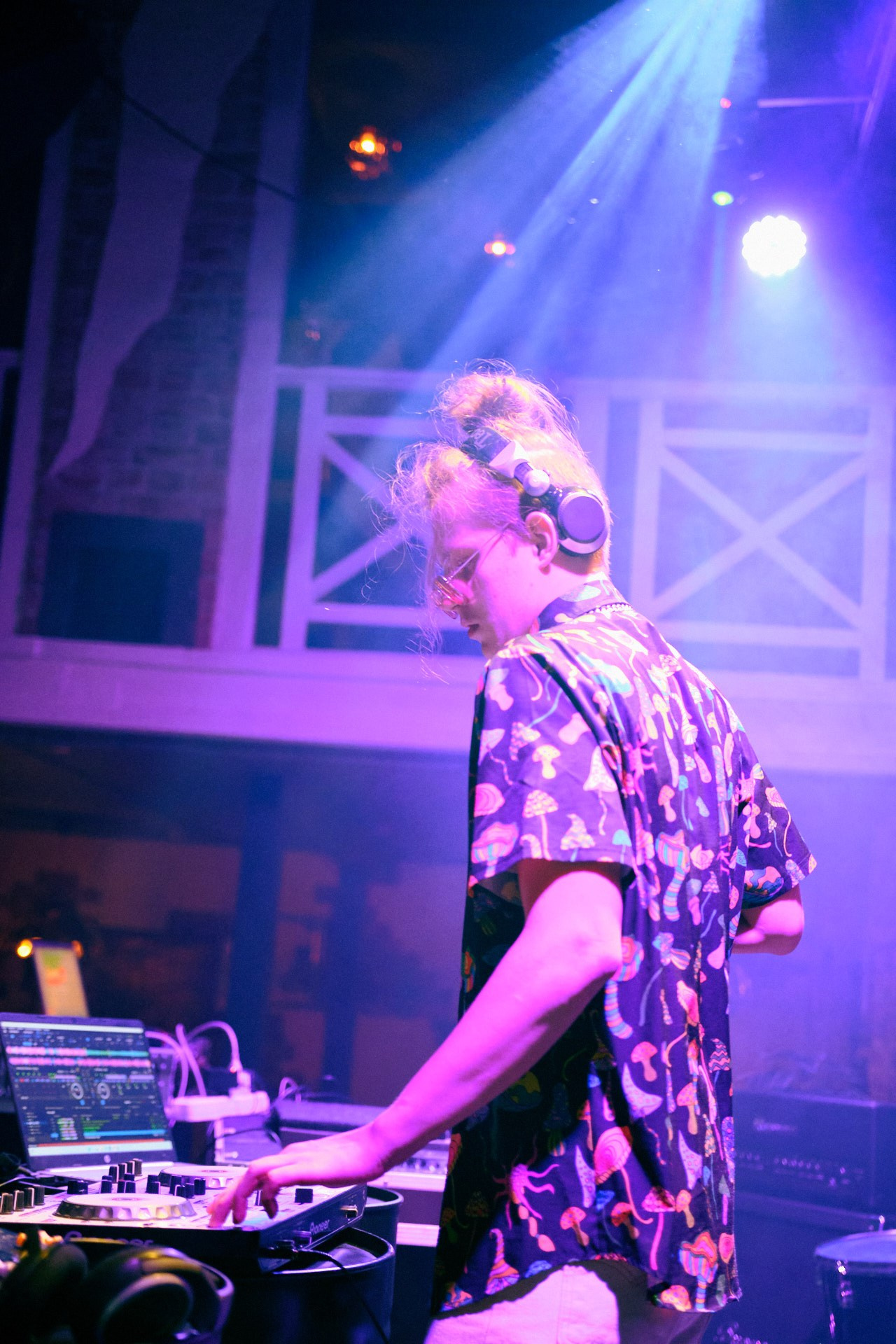 DnB. Антон Ив