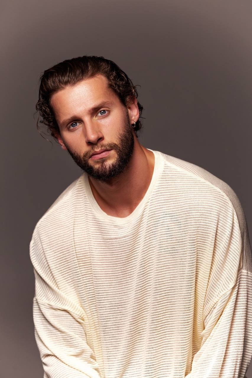 Антон. DEWA | фотостудия для маркетплейсов