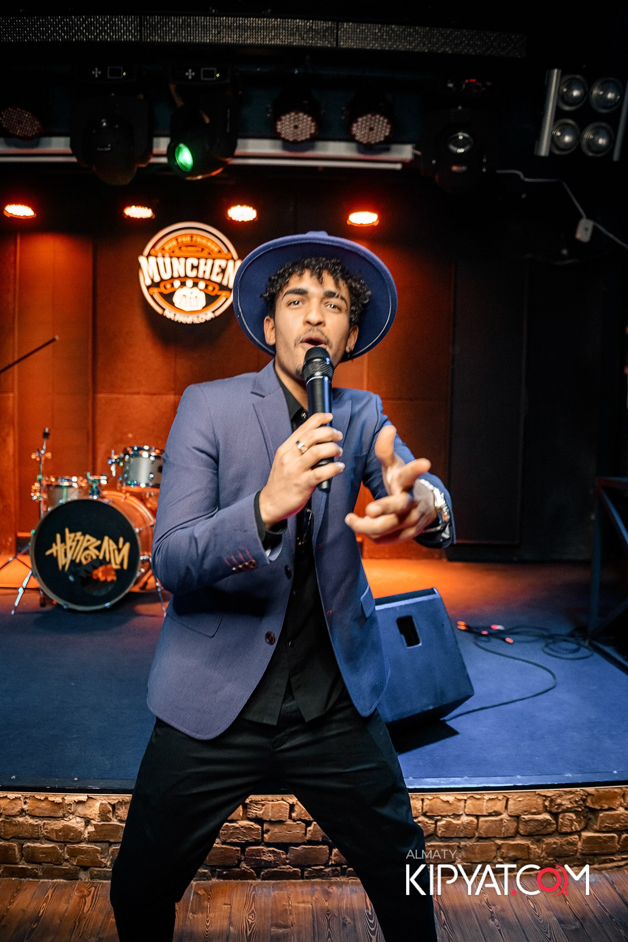 MUNCHEN PUB НА ПАНФИЛОВА. КИПЯТКОМ АЛМАТЫ!