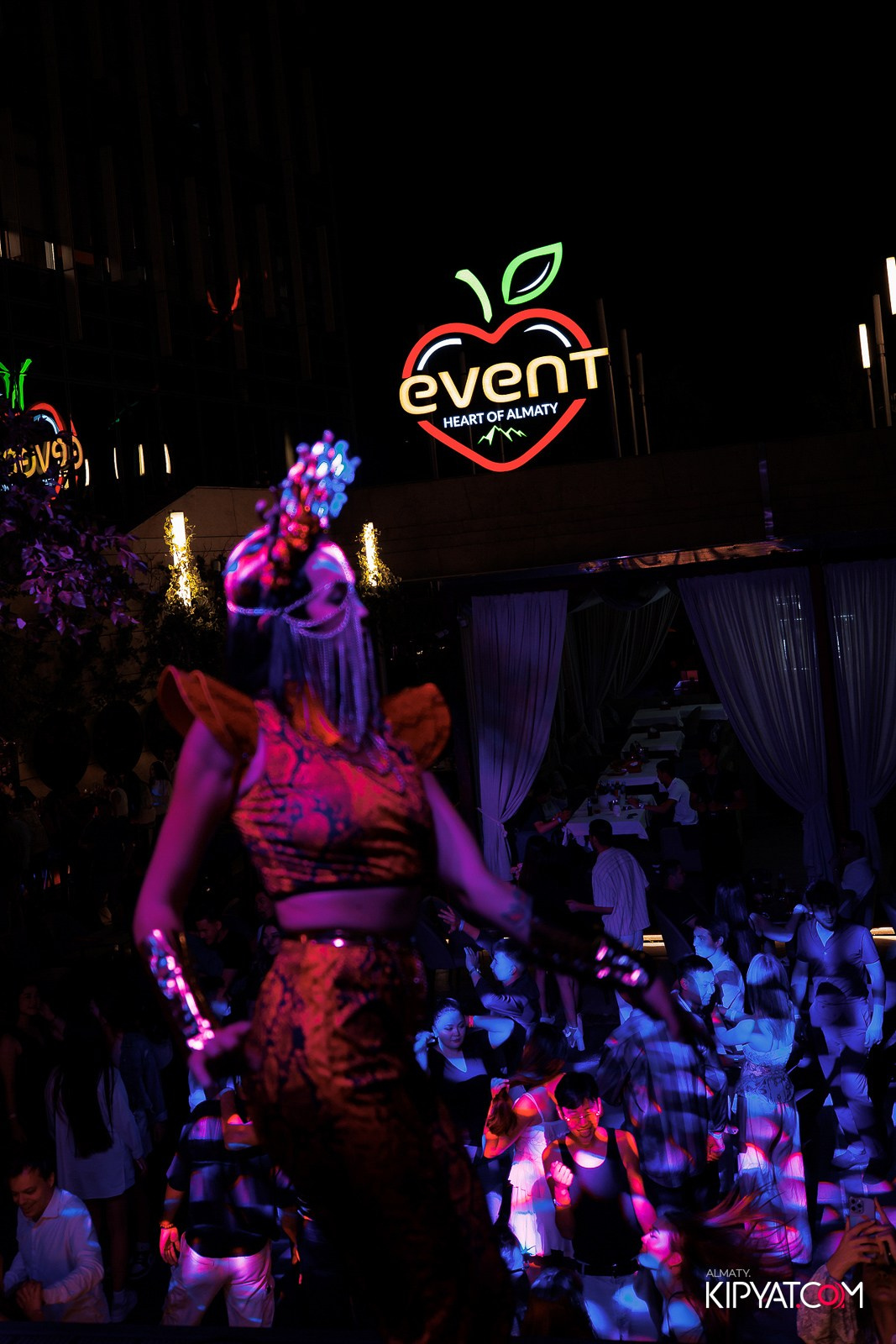 EVENT BAR. КИПЯТКОМ АЛМАТЫ!