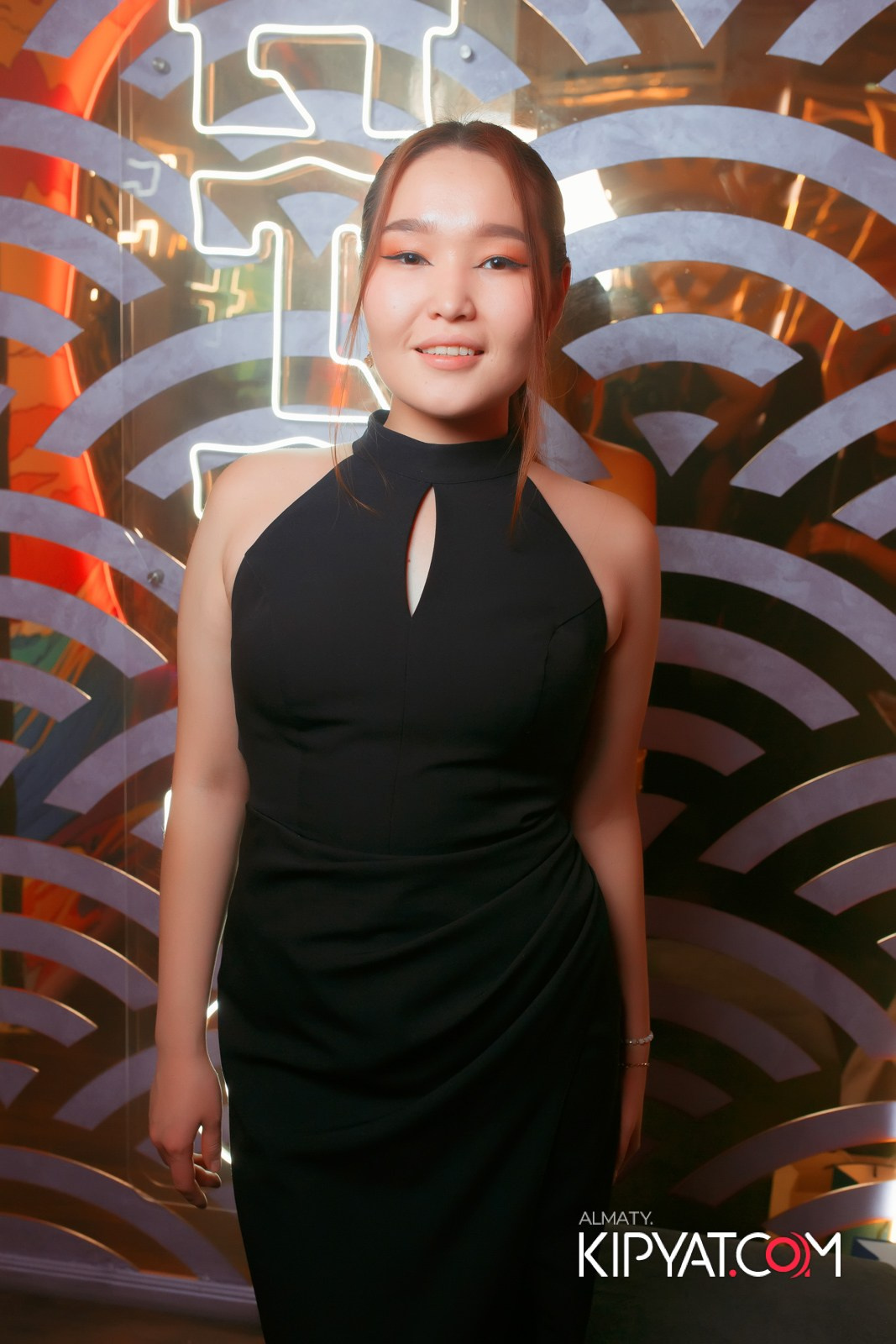 УХО И МЕДВЕДЬ НА САИНА. КИПЯТКОМ АЛМАТЫ!