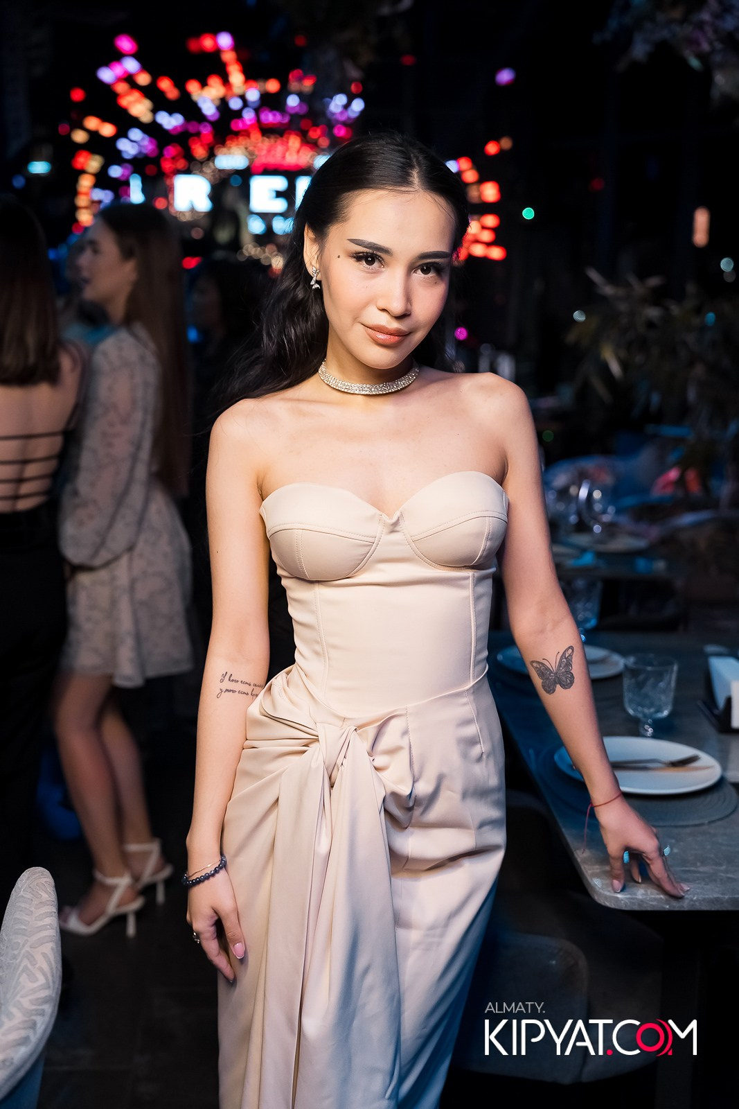 FRIENDS BAR & TERRACE. КИПЯТКОМ АЛМАТЫ!