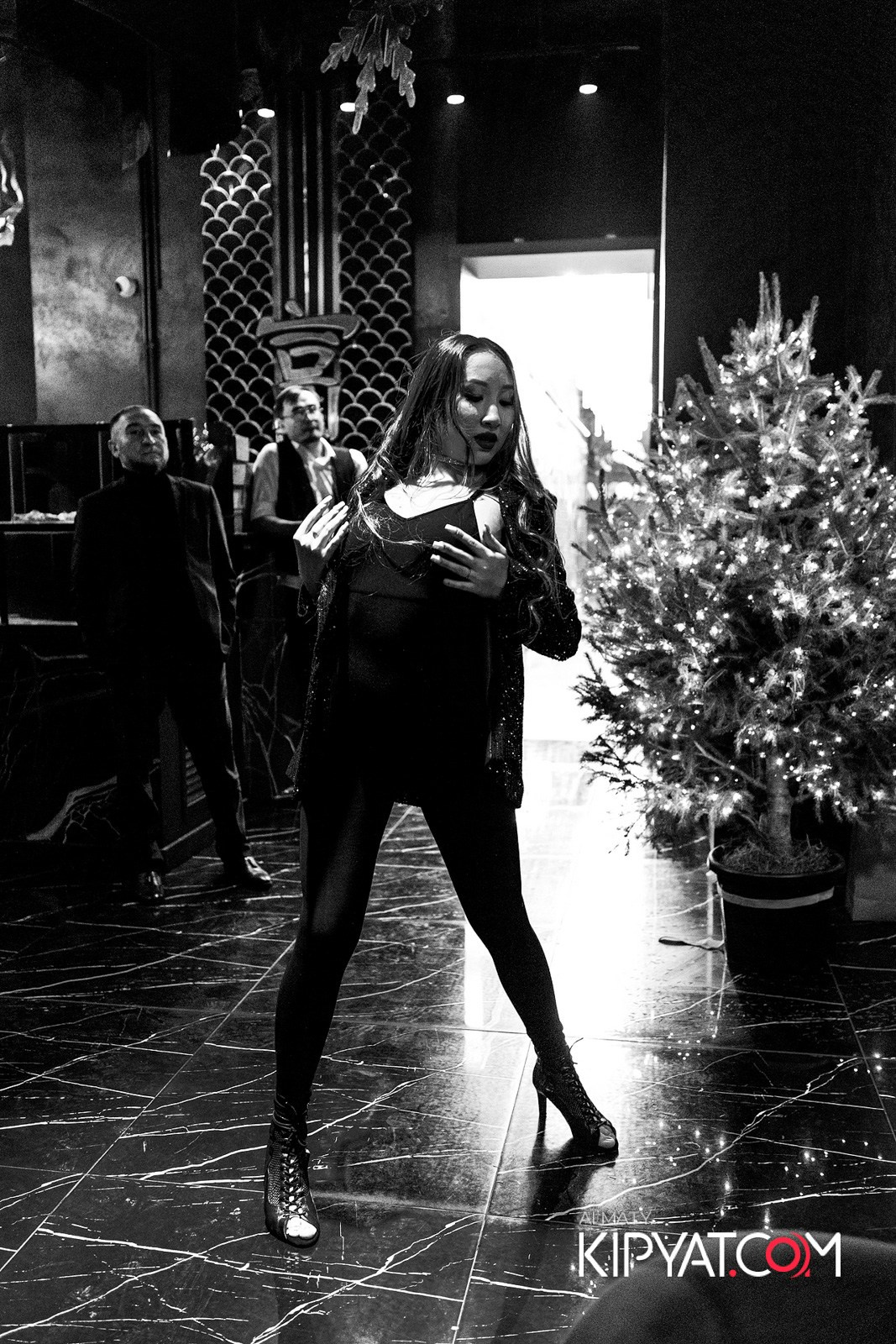 MOOD KARAOKE & TERRACE. КИПЯТКОМ АЛМАТЫ!