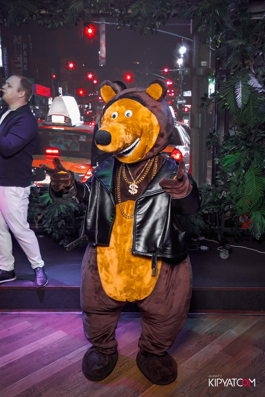 УХО И МЕДВЕДЬ НА КУРМАНГАЗЫ. КИПЯТКОМ АЛМАТЫ!