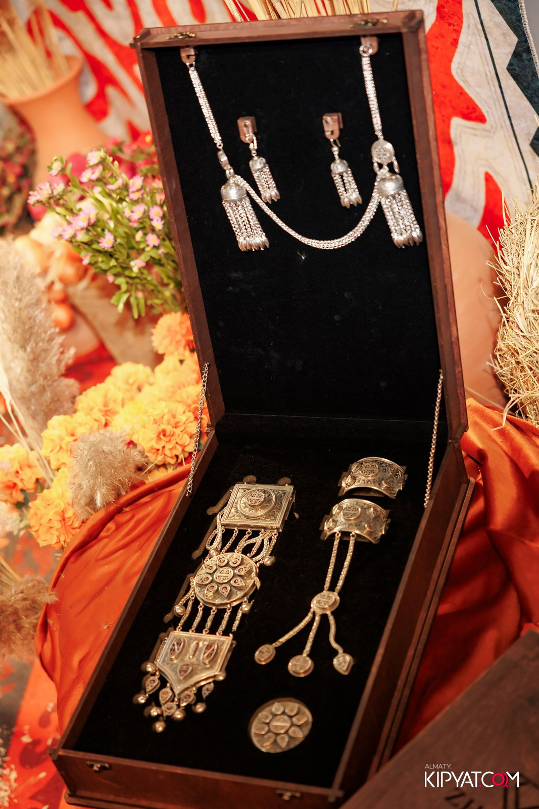 ETHNO POP-UP STORE: SABANTOI В SADU ARENA. КИПЯТКОМ АЛМАТЫ!