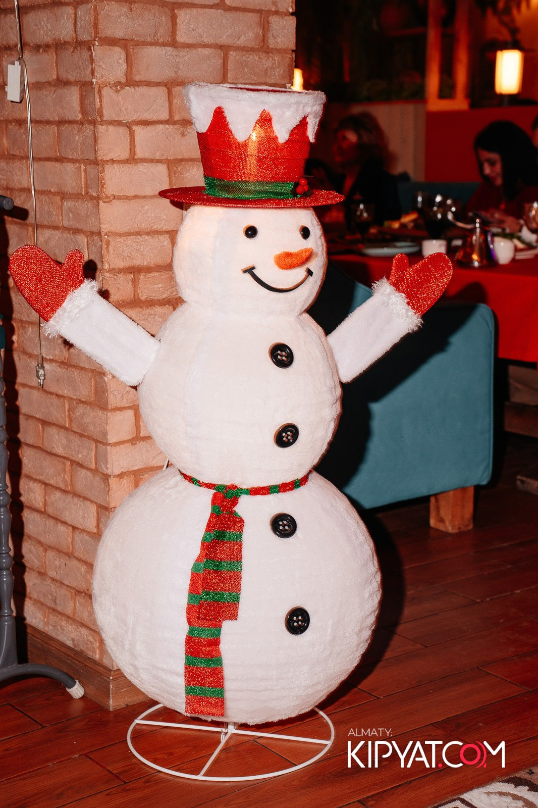 ГРУЗИНСКИЙ ДВОР НА КАБАНБАЙ БАТЫРА. КИПЯТКОМ АЛМАТЫ!