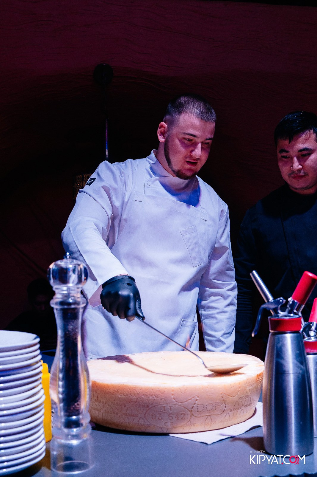 SAVAYA RESTAURANT. КИПЯТКОМ АЛМАТЫ!