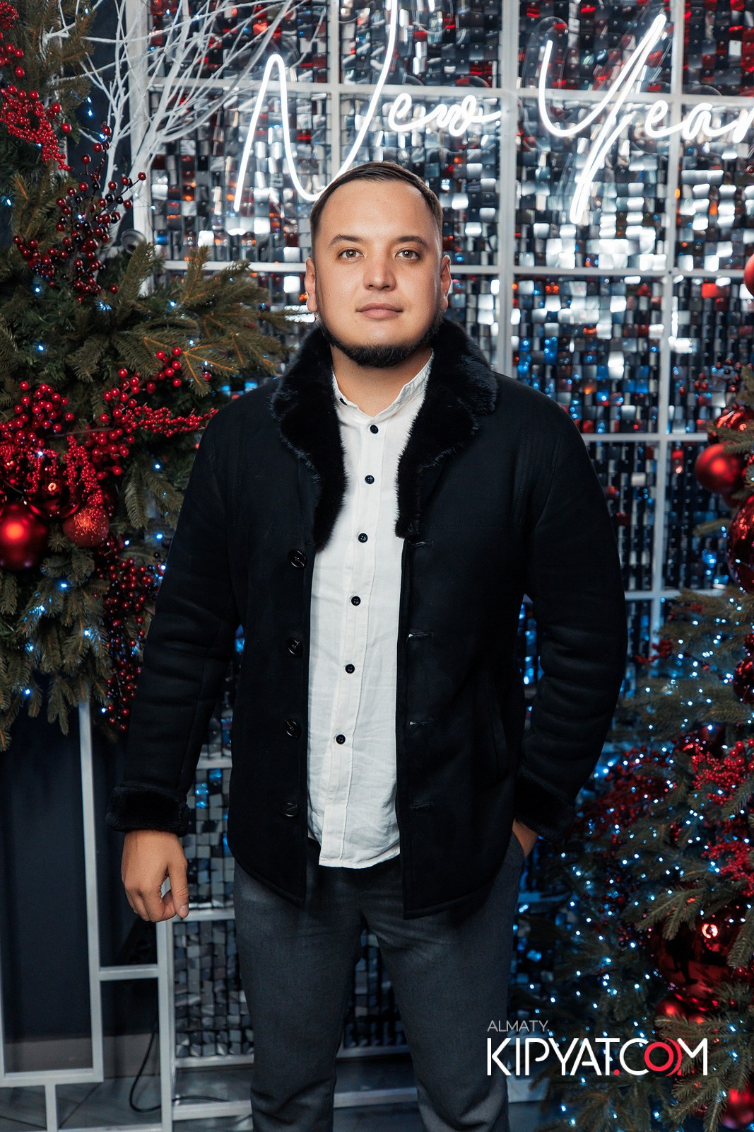 FRIENDS BAR & TERRACE. КИПЯТКОМ АЛМАТЫ!