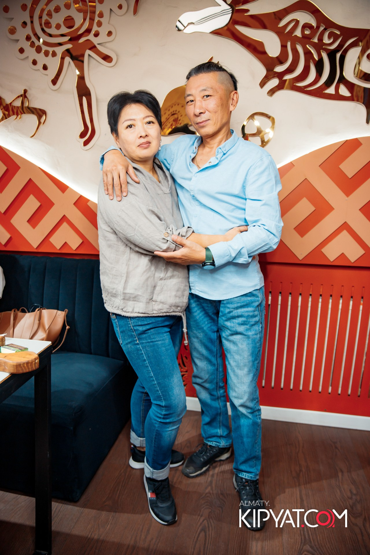 Ухо и Медведь на Гагарина. КИПЯТКОМ АЛМАТЫ!