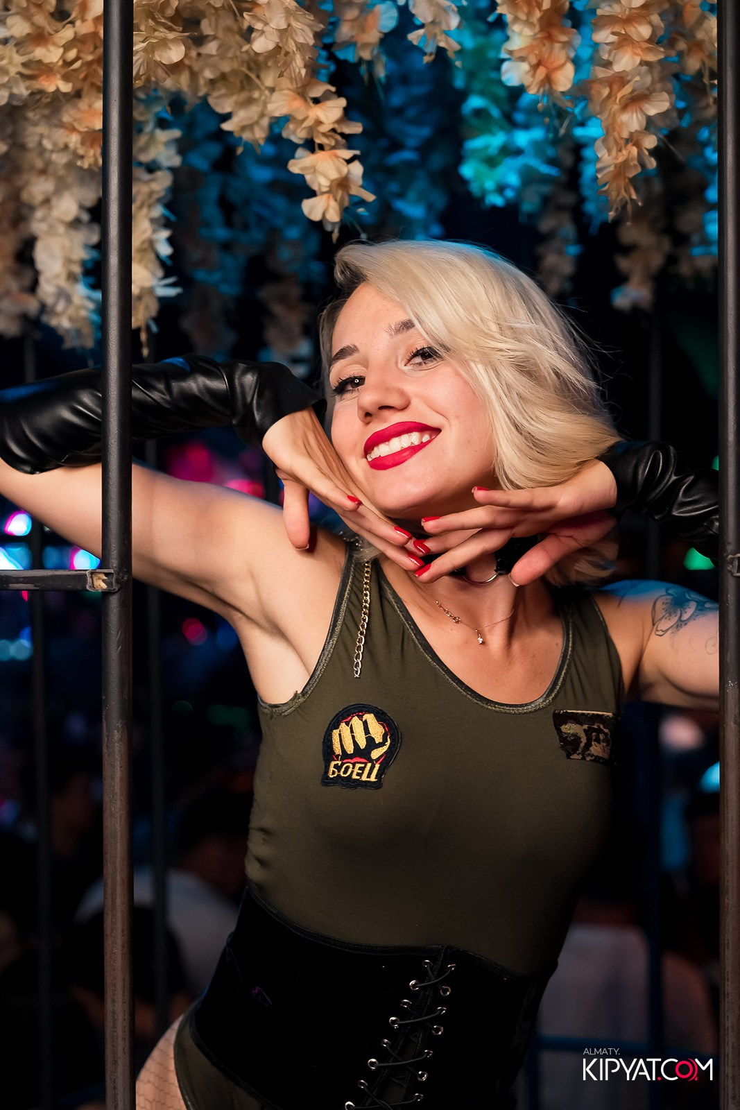 UYAT EMES BAR. КИПЯТКОМ АЛМАТЫ!