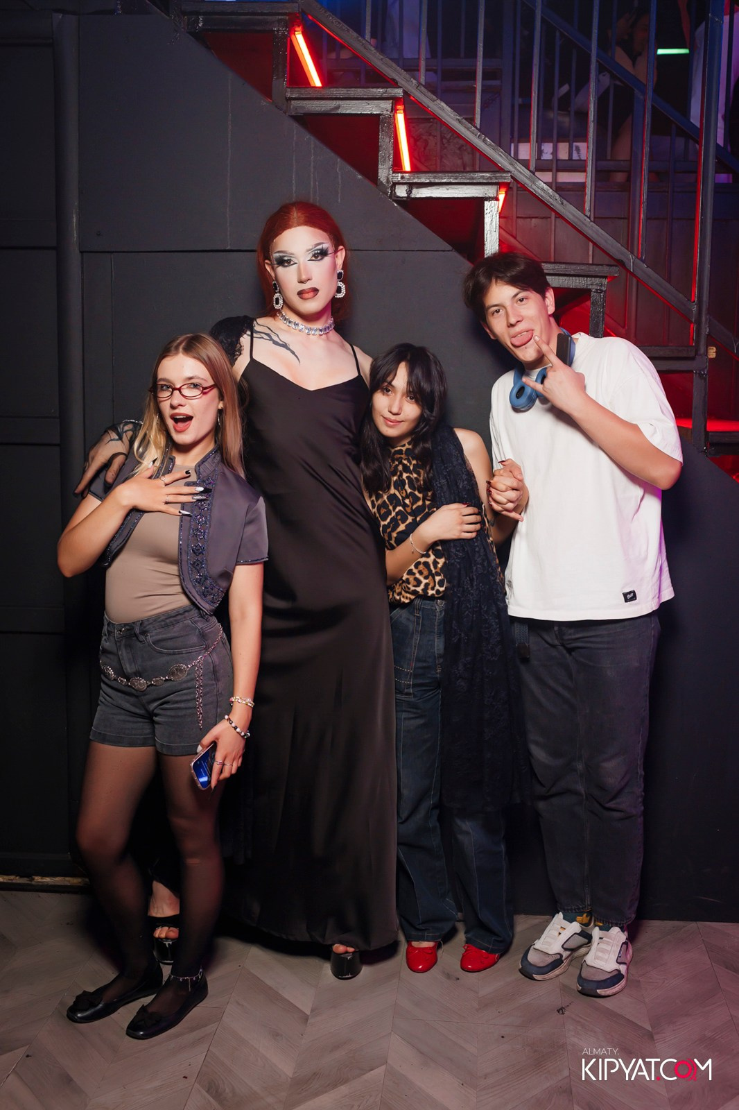 НОЧНОЙ КЛУБ ICON. КИПЯТКОМ АЛМАТЫ!