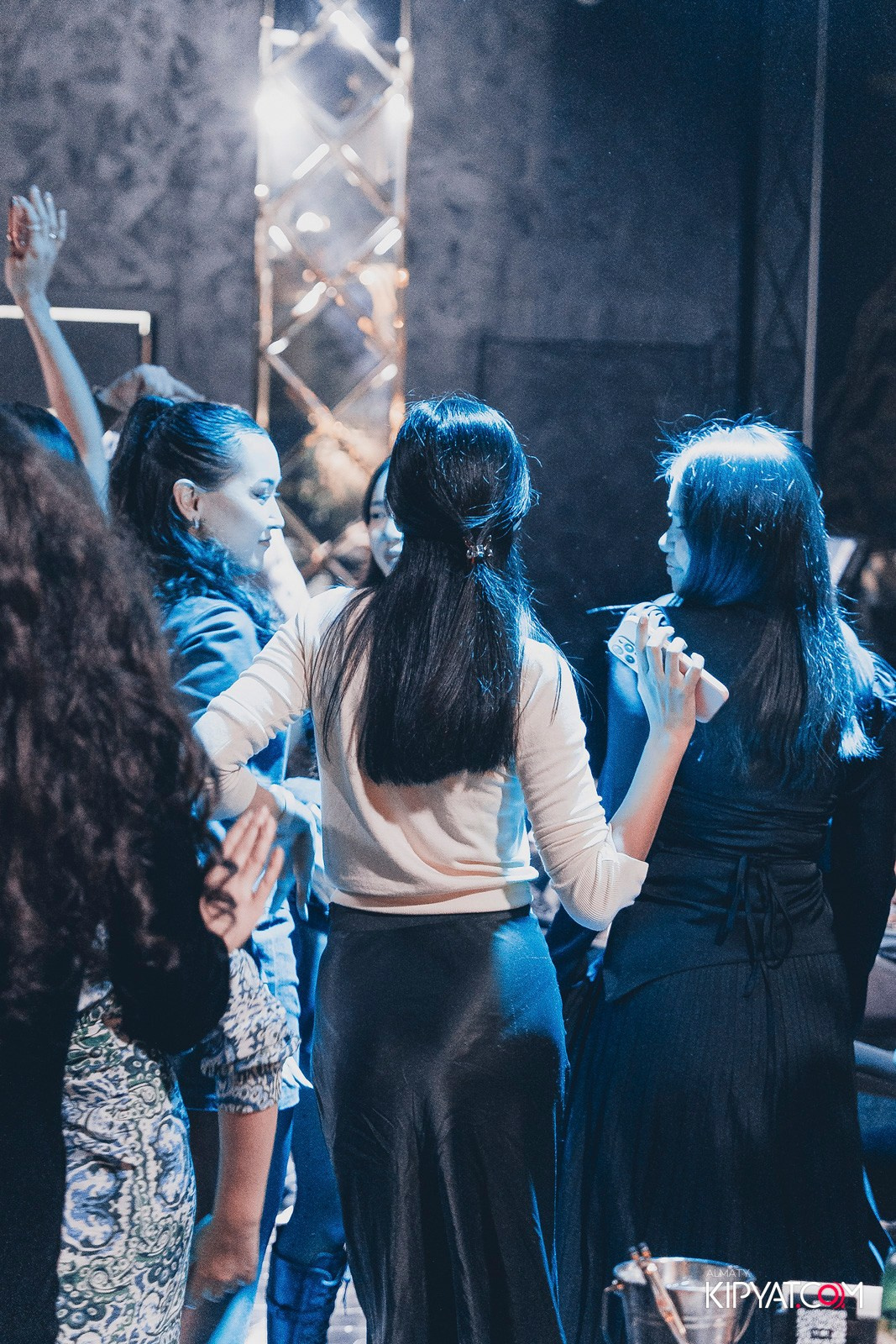 MOOD KARAOKE & TERRACE. КИПЯТКОМ АЛМАТЫ!