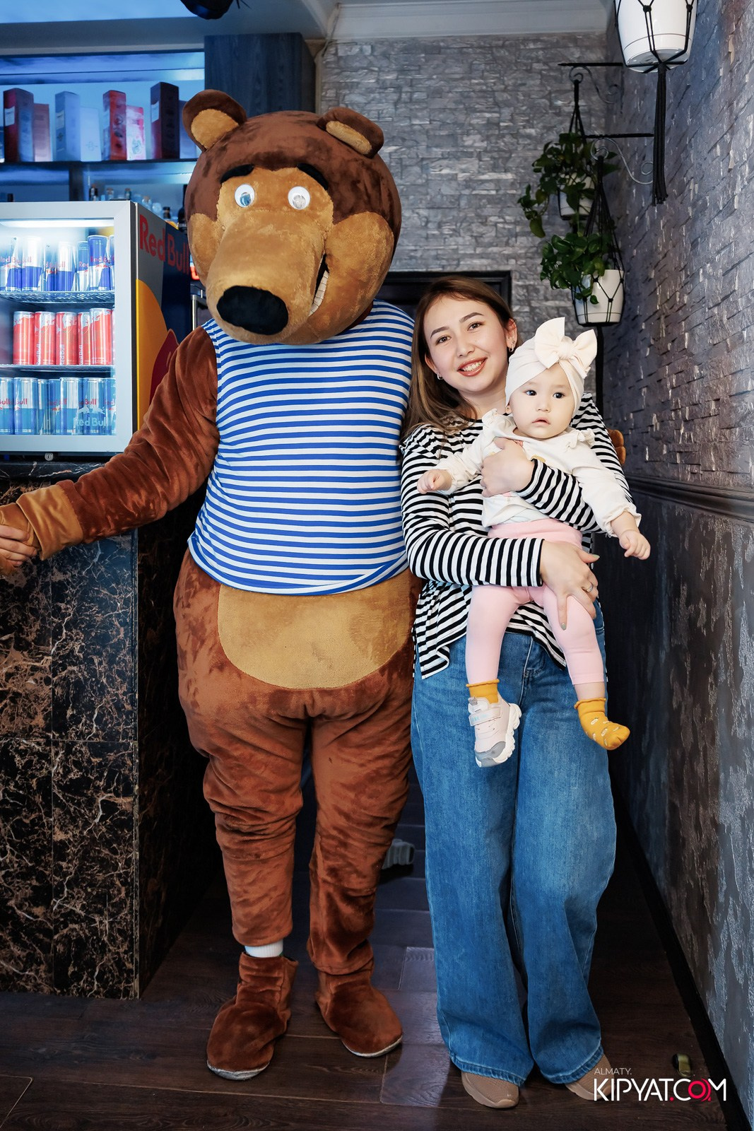 УХО И МЕДВЕДЬ НА ГАГАРИНА. КИПЯТКОМ АЛМАТЫ!