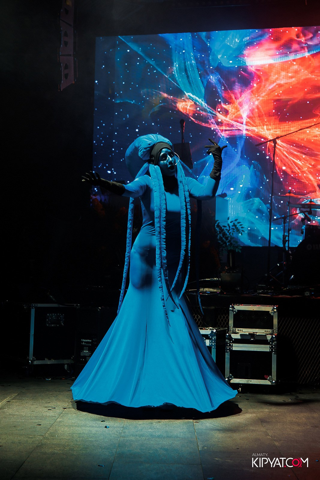 FRIENDS BAR & TERRACE. КИПЯТКОМ АЛМАТЫ!