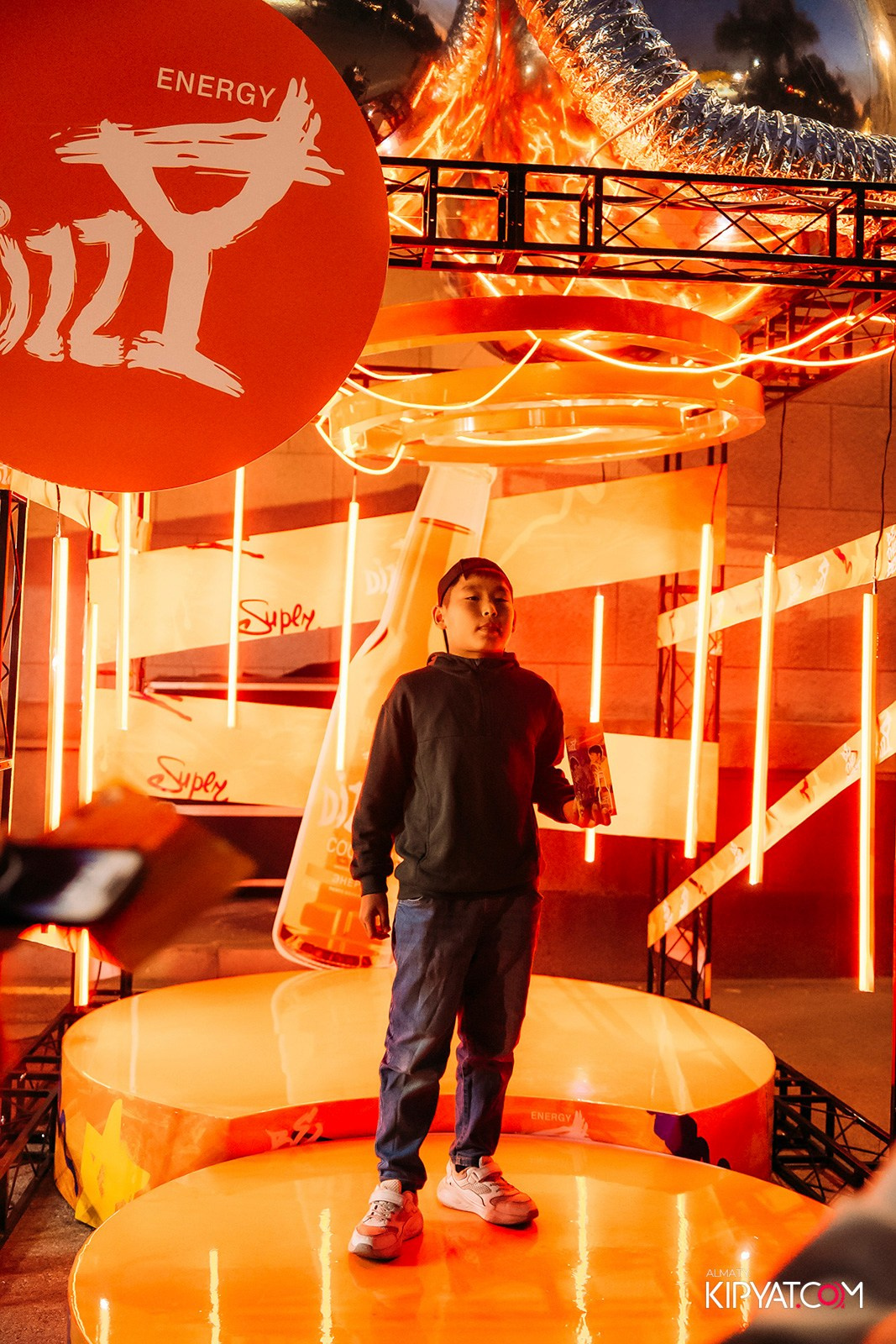 КОНЦЕРТ МИРАСА ЖУГУНУСОВА НА ЦЕНТРАЛЬНОМ СТАДИОНЕ. КИПЯТКОМ АЛМАТЫ!