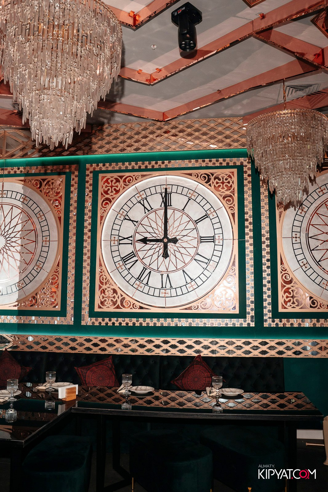 MOOD KARAOKE & TERRACE. КИПЯТКОМ АЛМАТЫ!