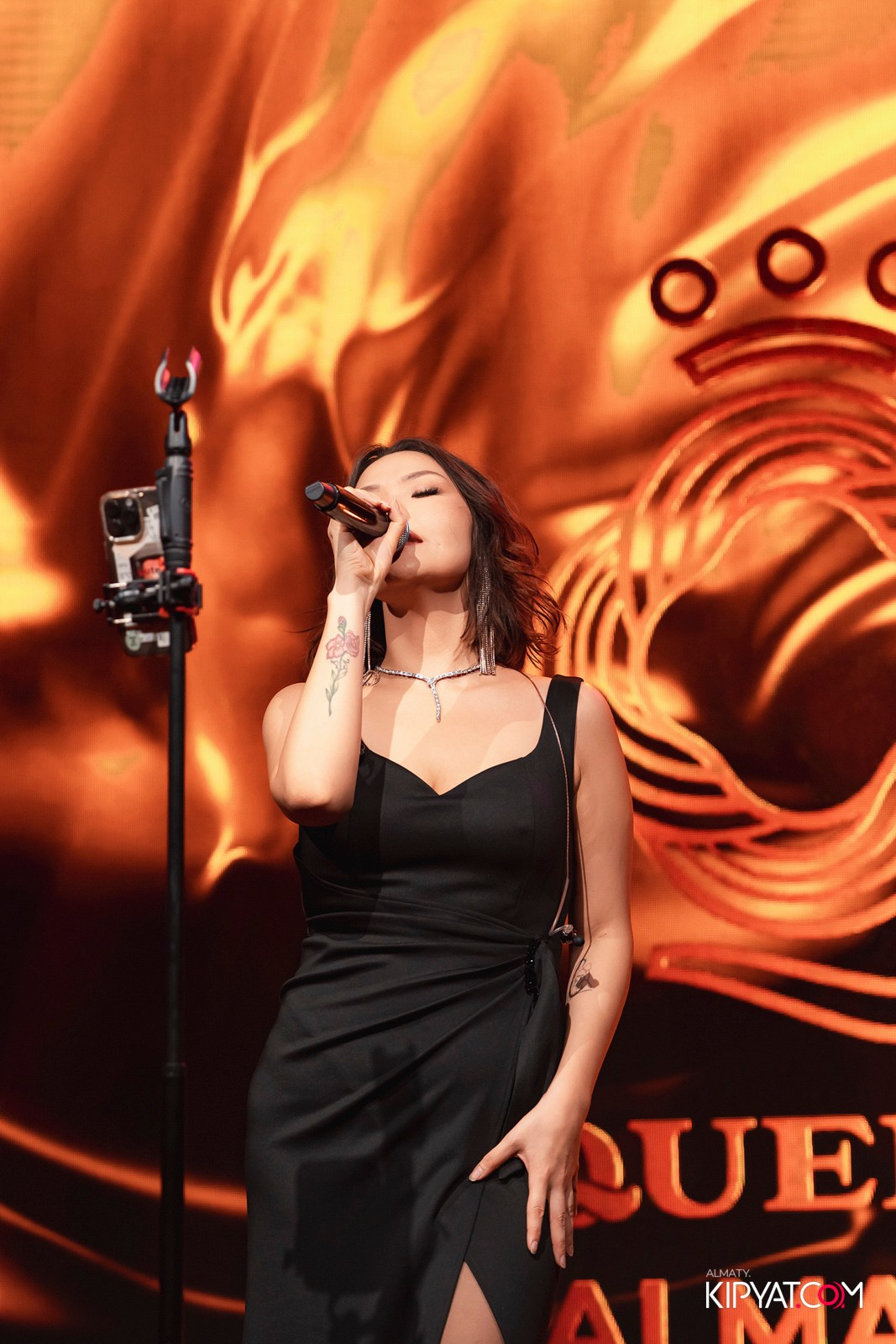 QUEEN. КИПЯТКОМ АЛМАТЫ!